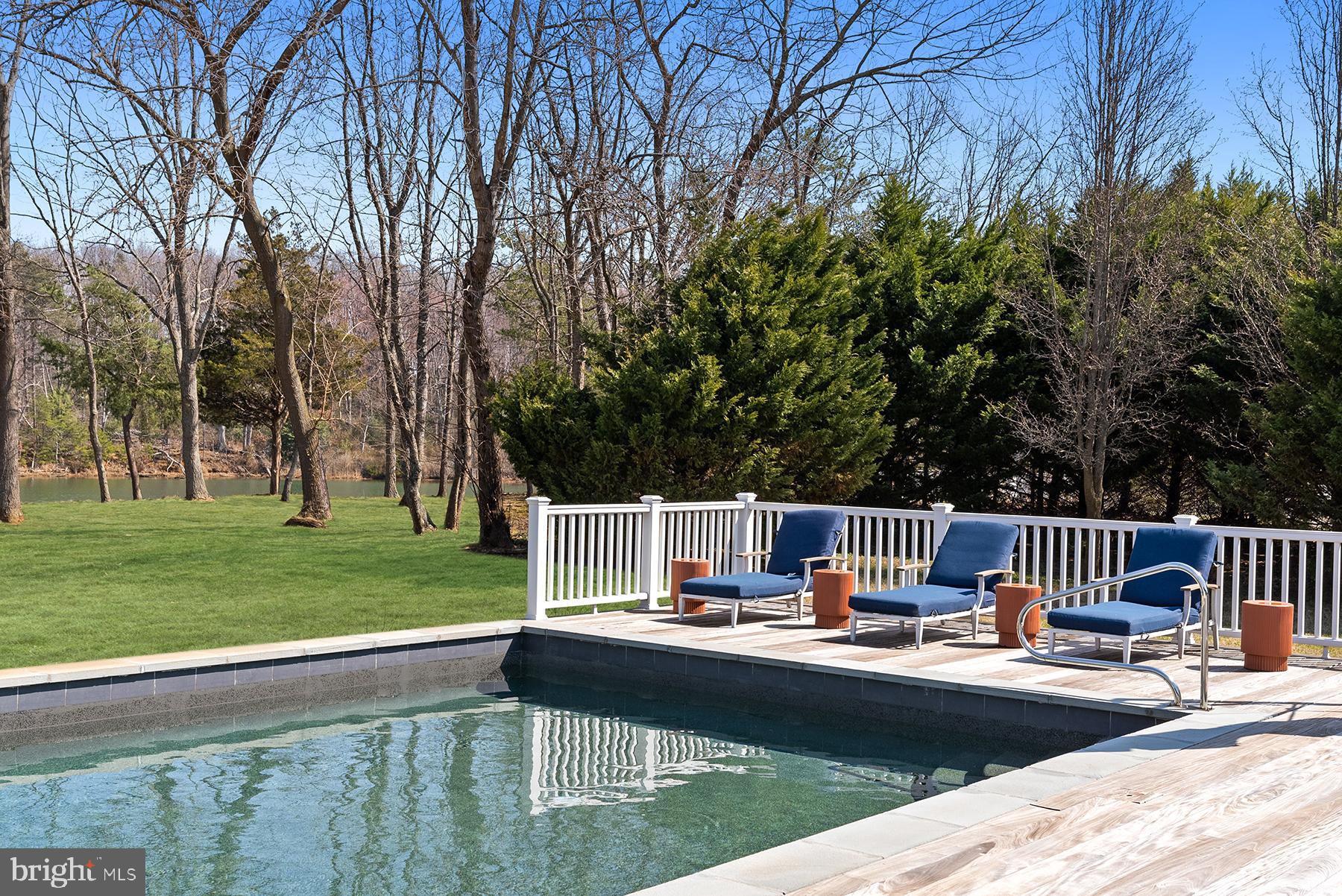 WIMBLEDON FARMS - Residential