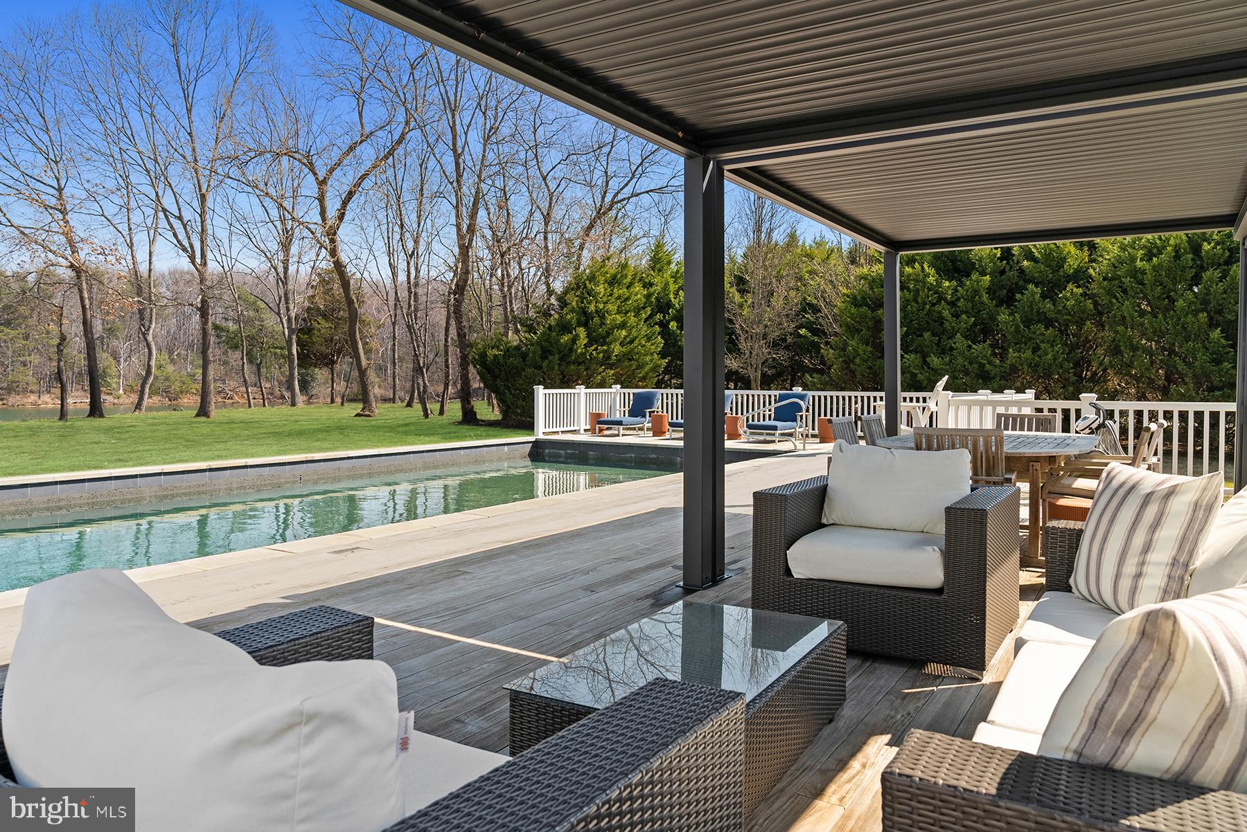 WIMBLEDON FARMS - Residential