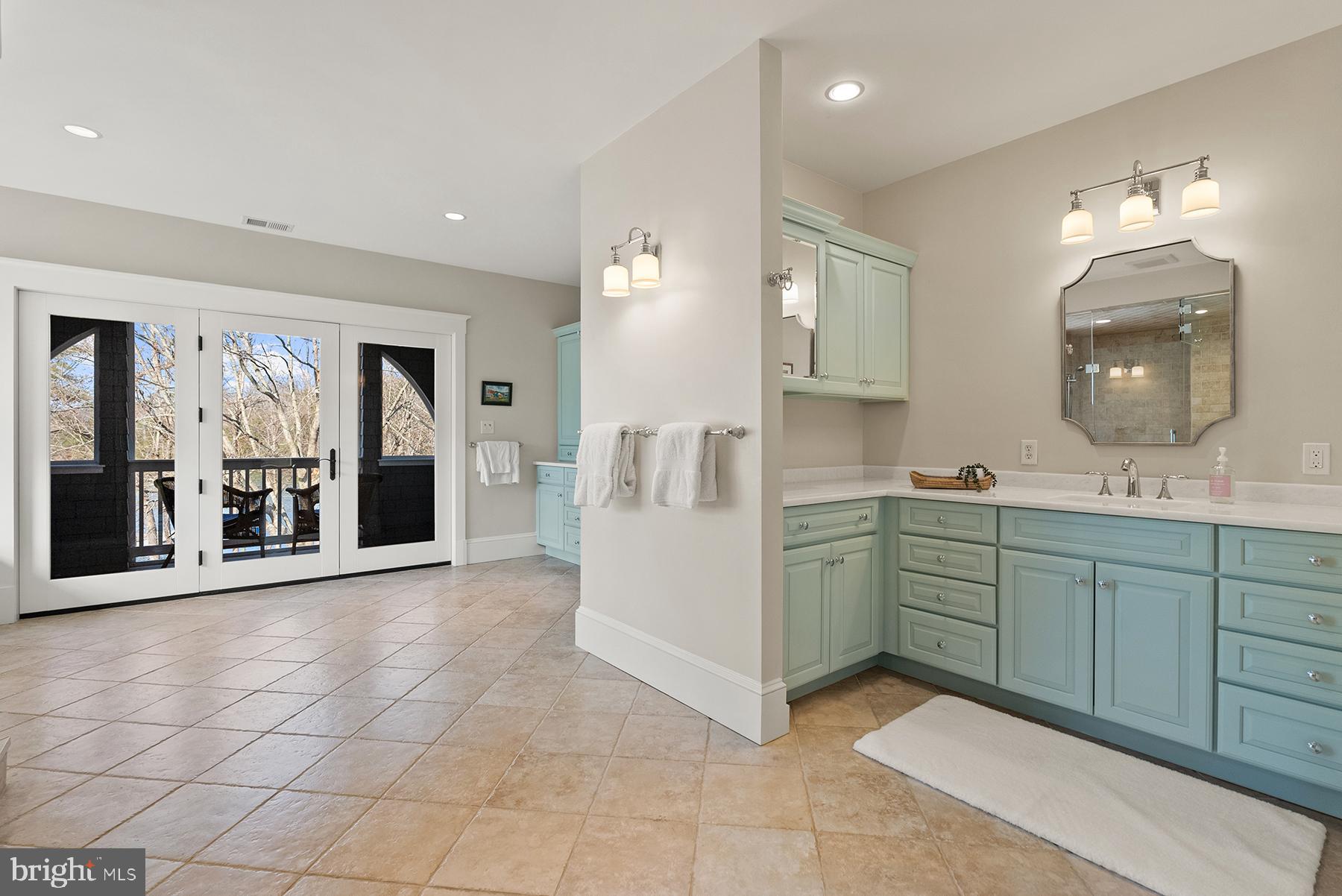 WIMBLEDON FARMS - Residential