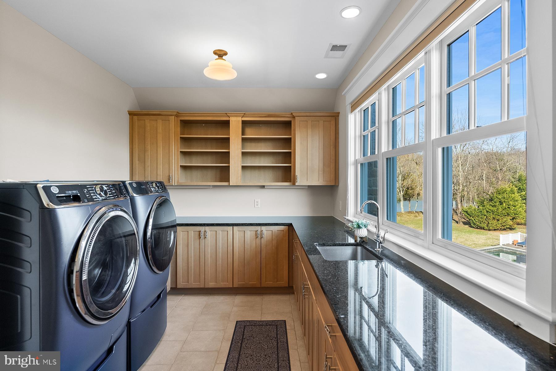 WIMBLEDON FARMS - Residential