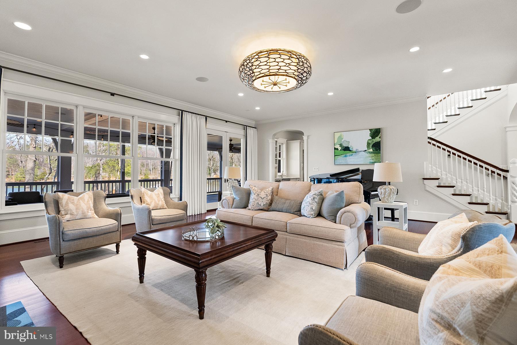 WIMBLEDON FARMS - Residential