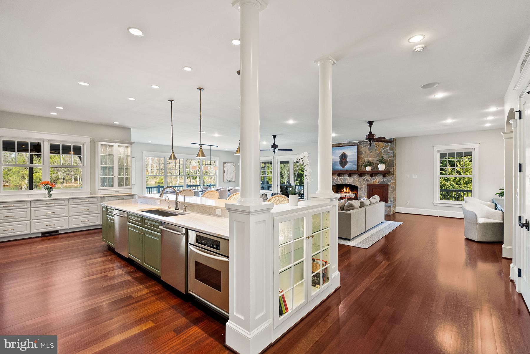 WIMBLEDON FARMS - Residential