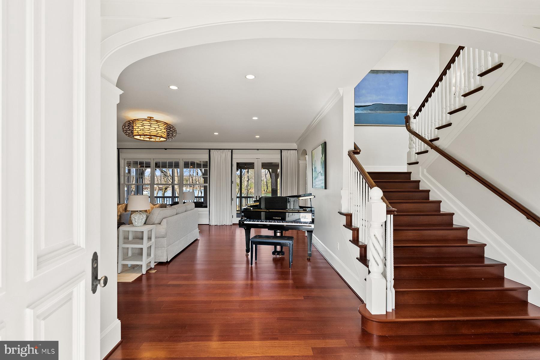 WIMBLEDON FARMS - Residential