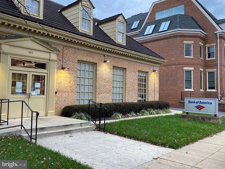 OLD TOWN ALEXANDRIA - Residential