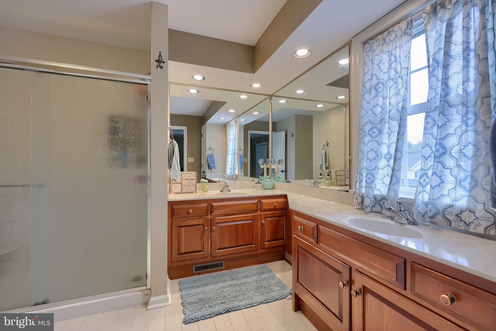 CHESTNUT VALLEY - Residential