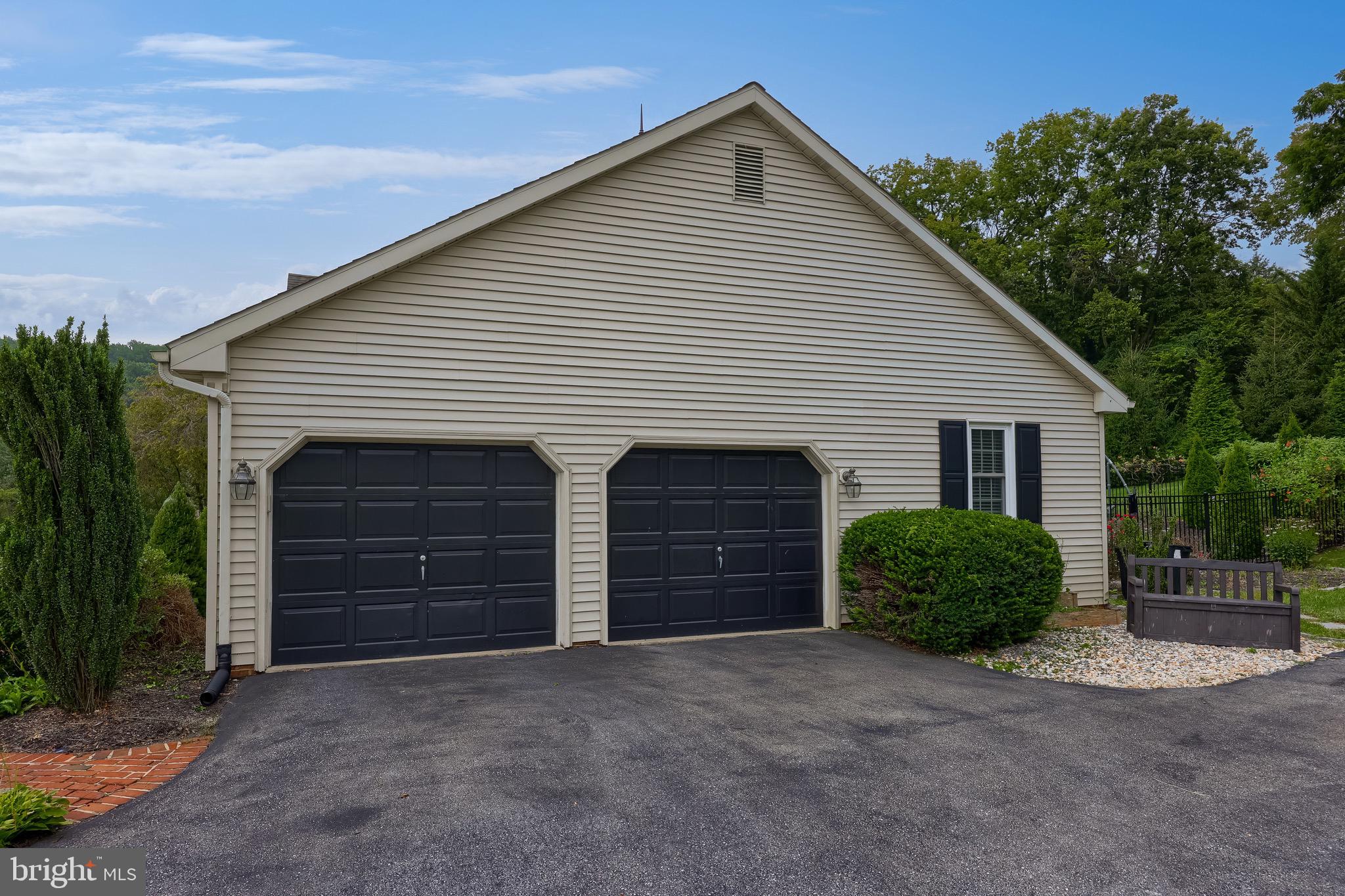 2504 BROOKSIDE DRIVE