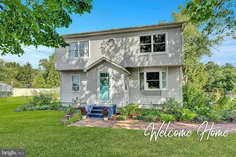 254 Friendship Road, Cranbury, NJ MLS: NJMX2010324