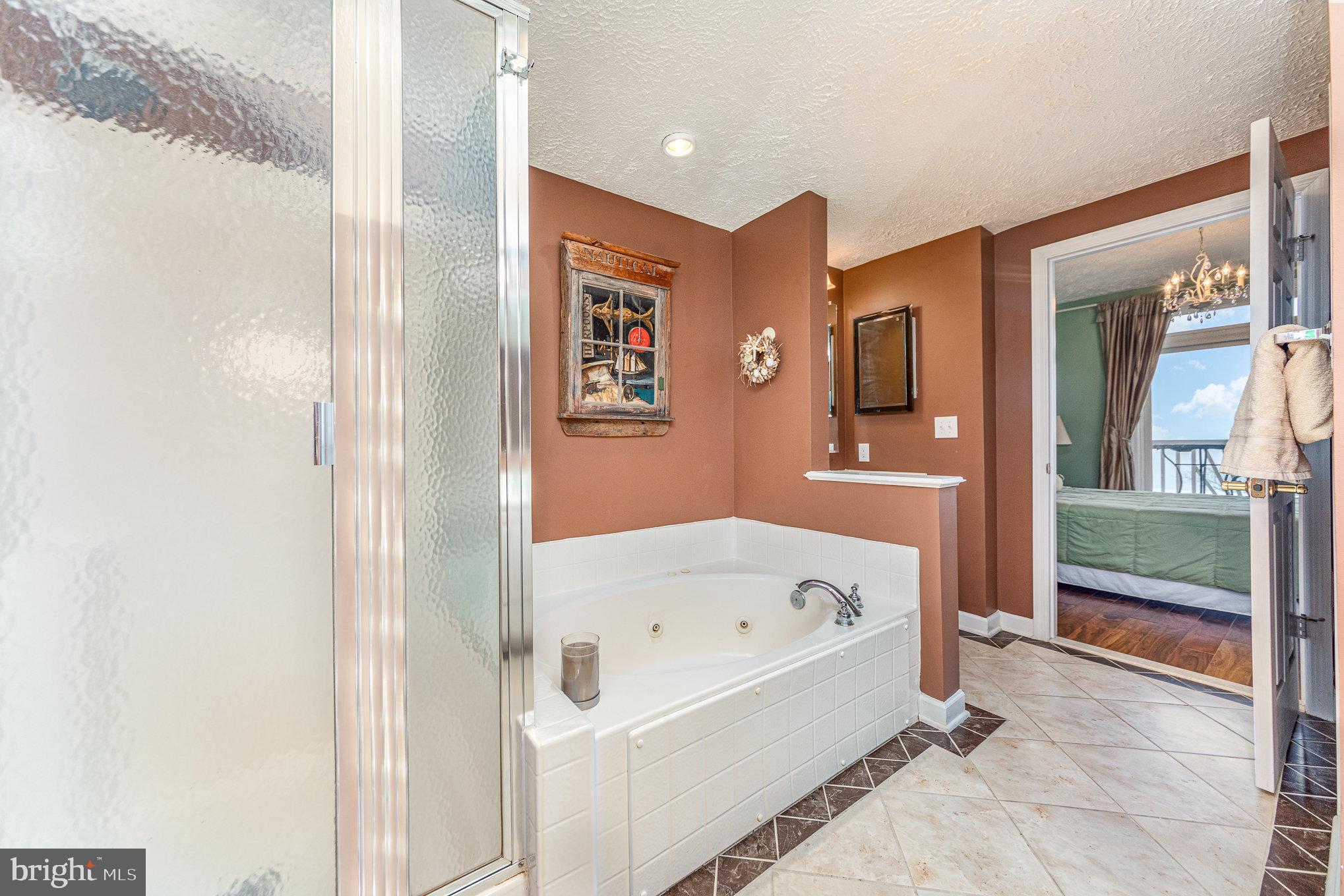 POTOMAC RENAISSANCE - Residential Lease