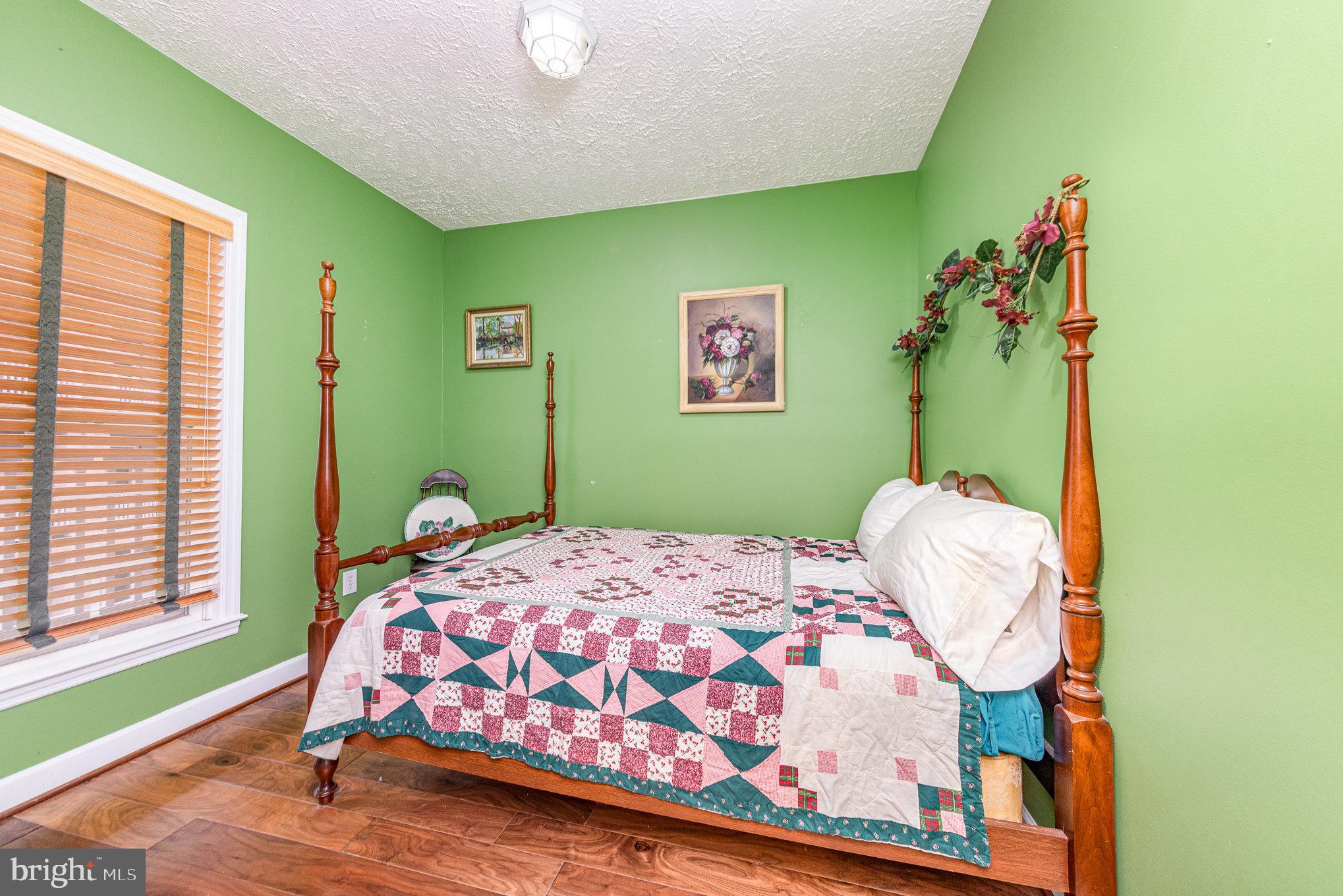 POTOMAC RENAISSANCE - Residential Lease