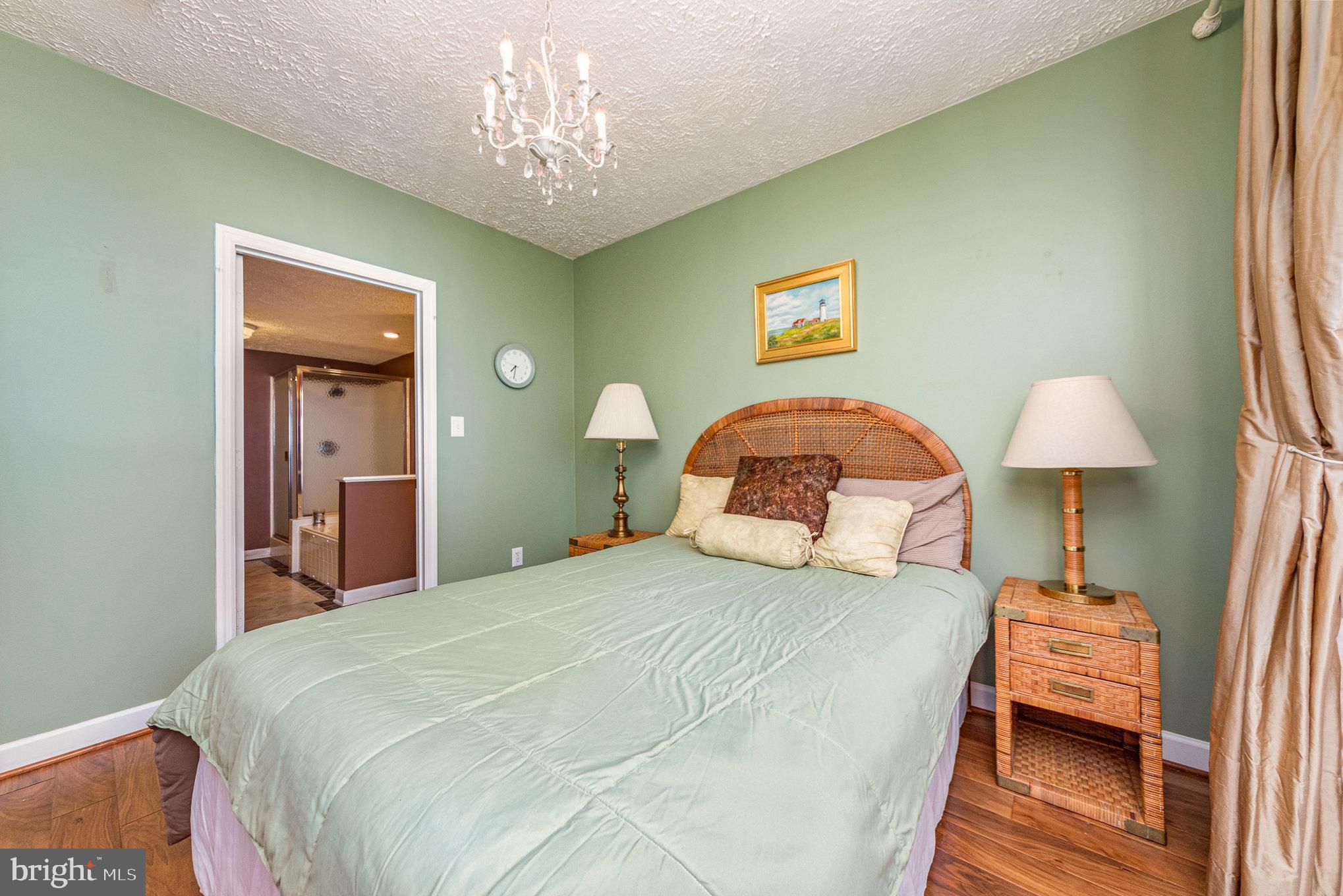 POTOMAC RENAISSANCE - Residential Lease