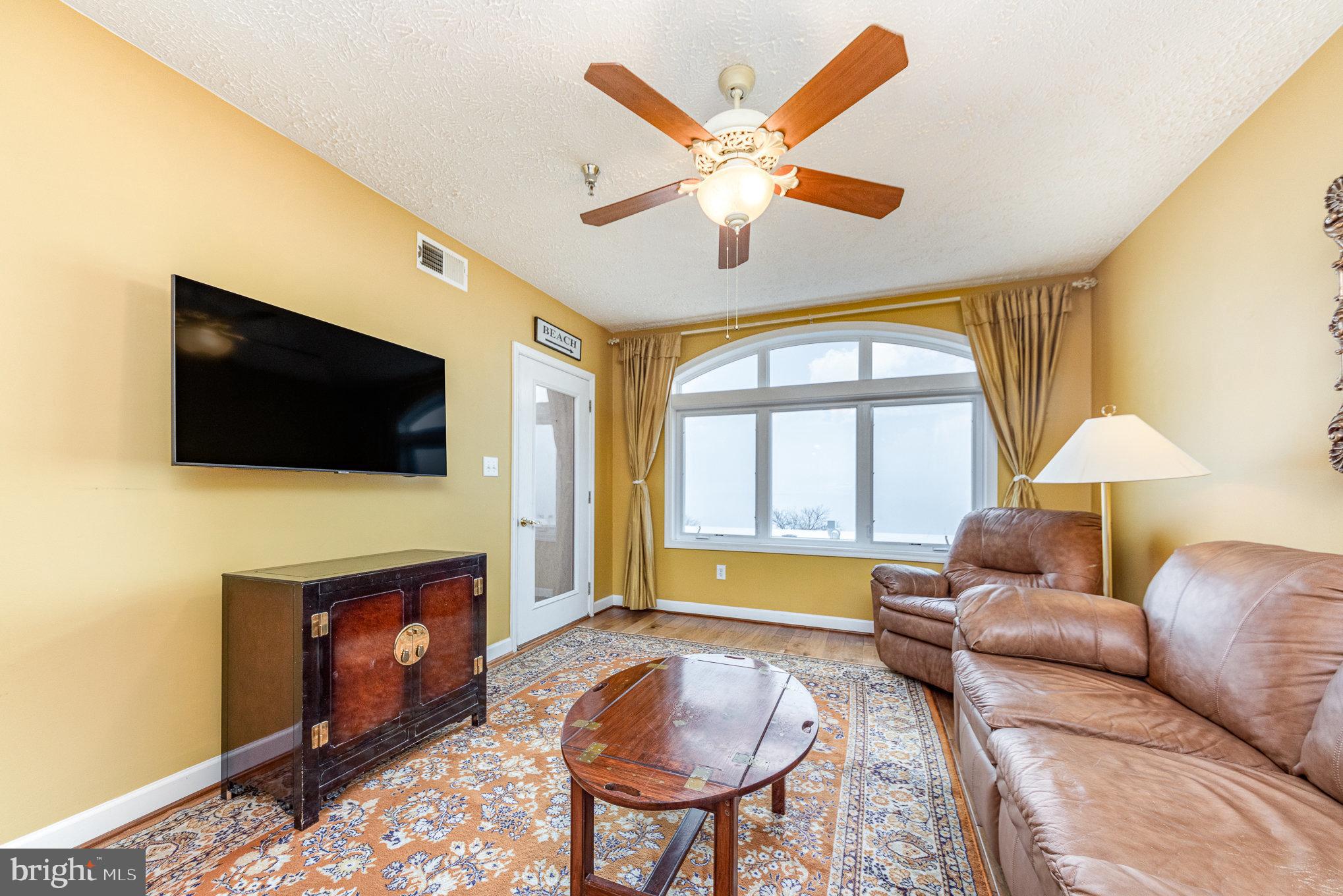 POTOMAC RENAISSANCE - Residential Lease