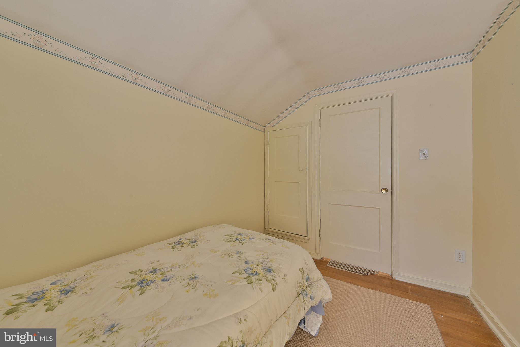 SUNNYBROOK - Residential