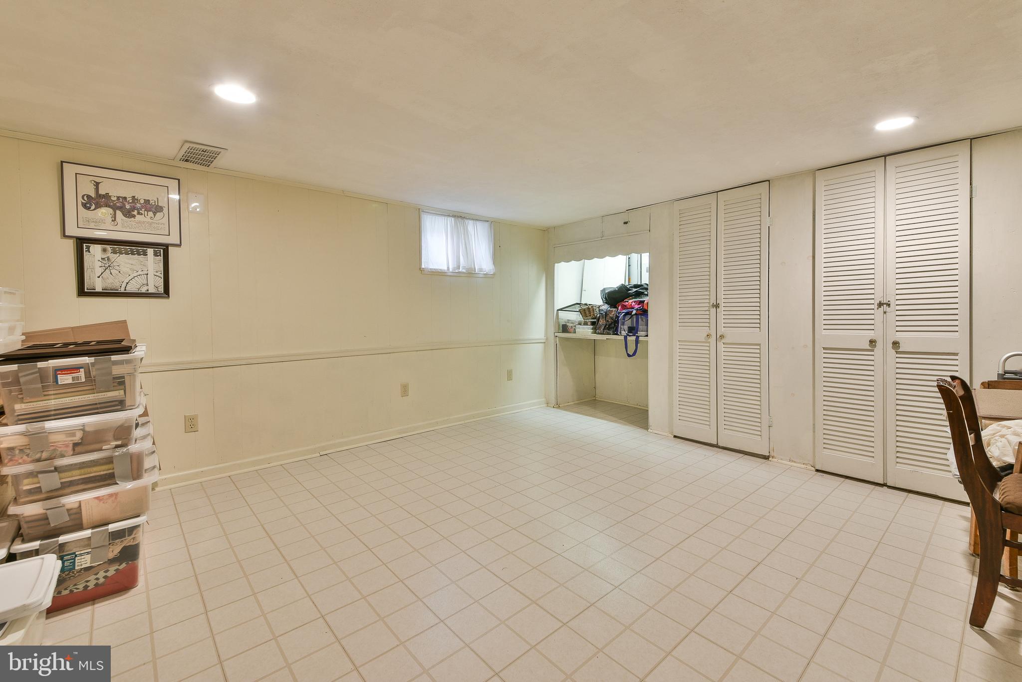 SUNNYBROOK - Residential