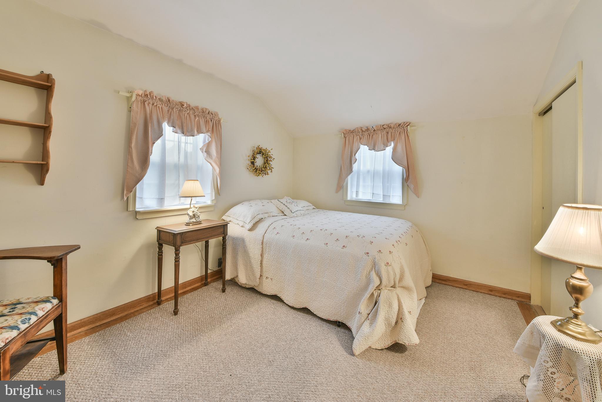 SUNNYBROOK - Residential