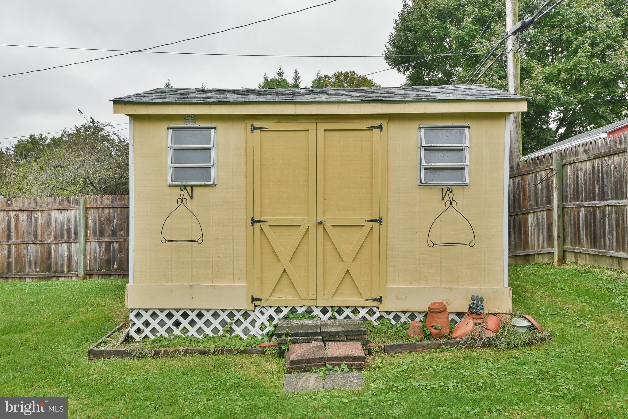 SUNNYBROOK - Residential