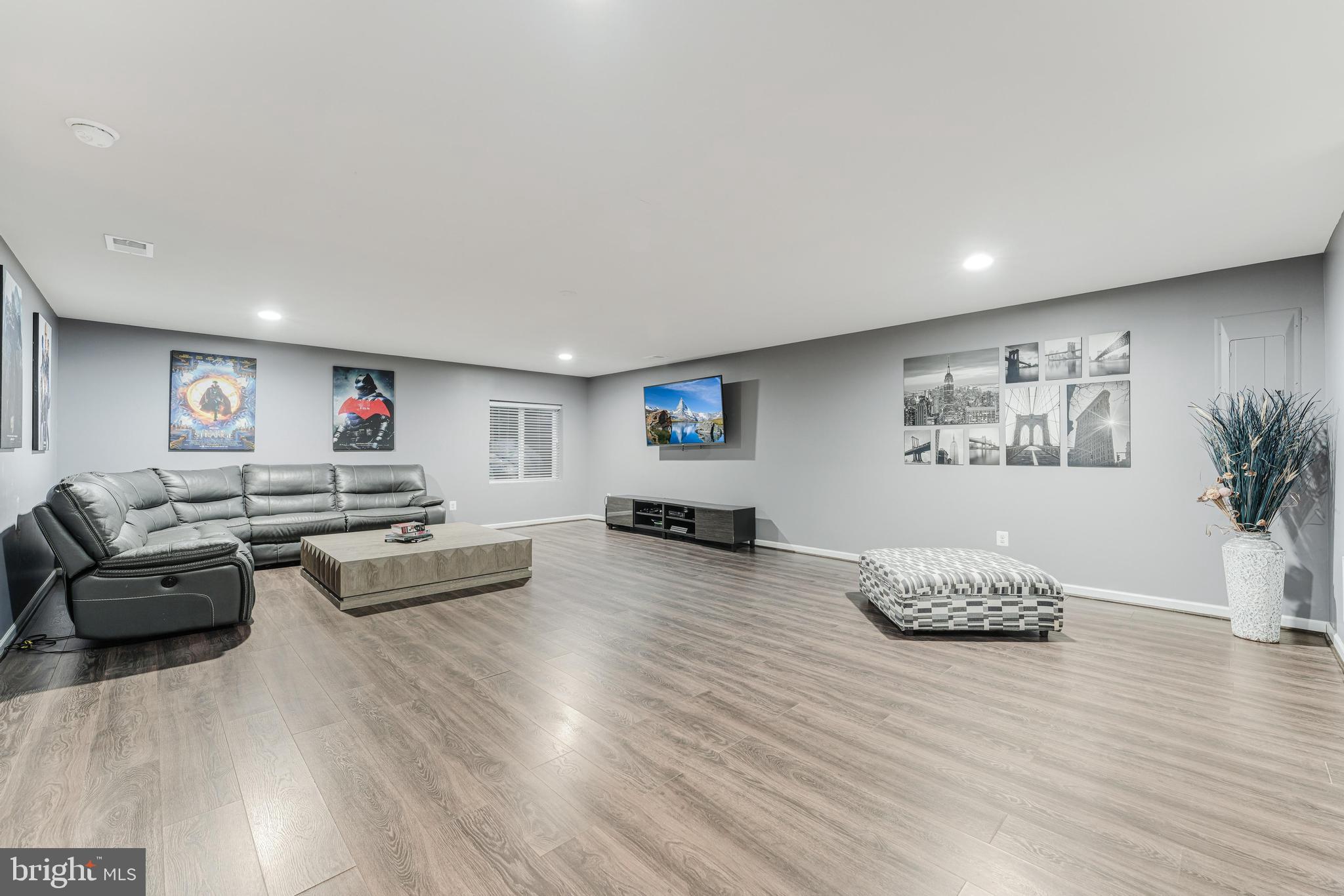 AVENDALE WOODLAND GROVE - Residential