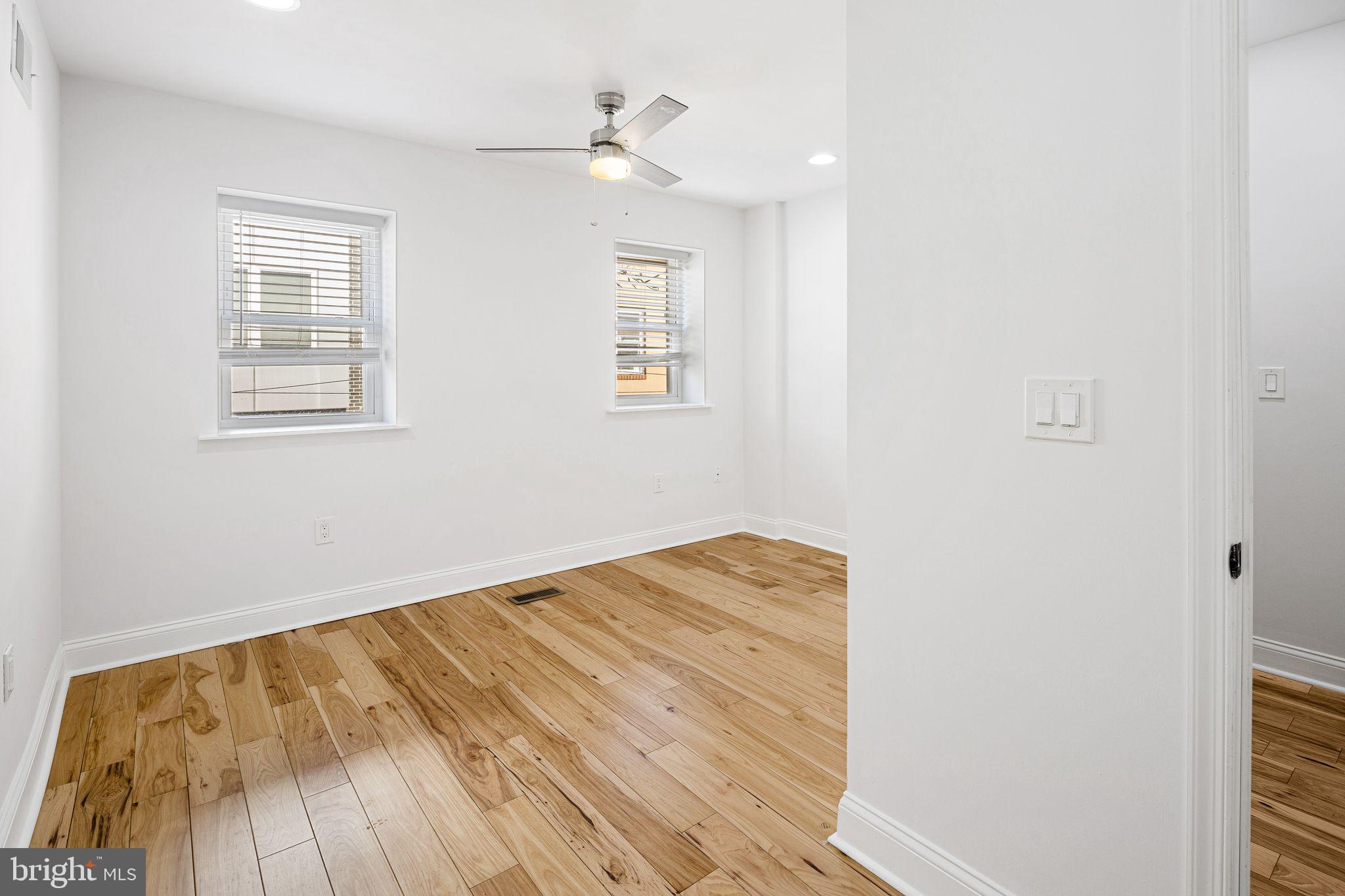 DICKINSON NARROWS - Residential