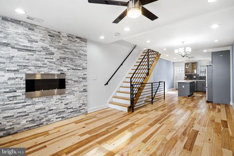 Townhouse For Sale - 640 Emily Street<br/> PHILADELPHIA, PA 19148