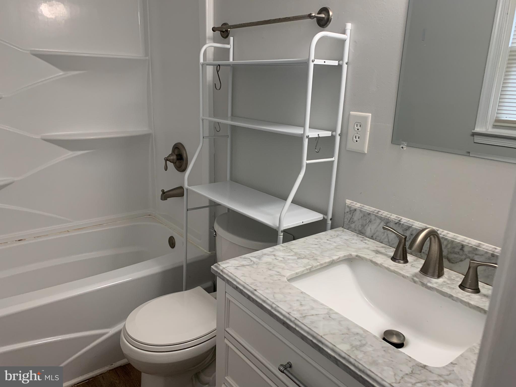 BAYBERRY - Residential Lease