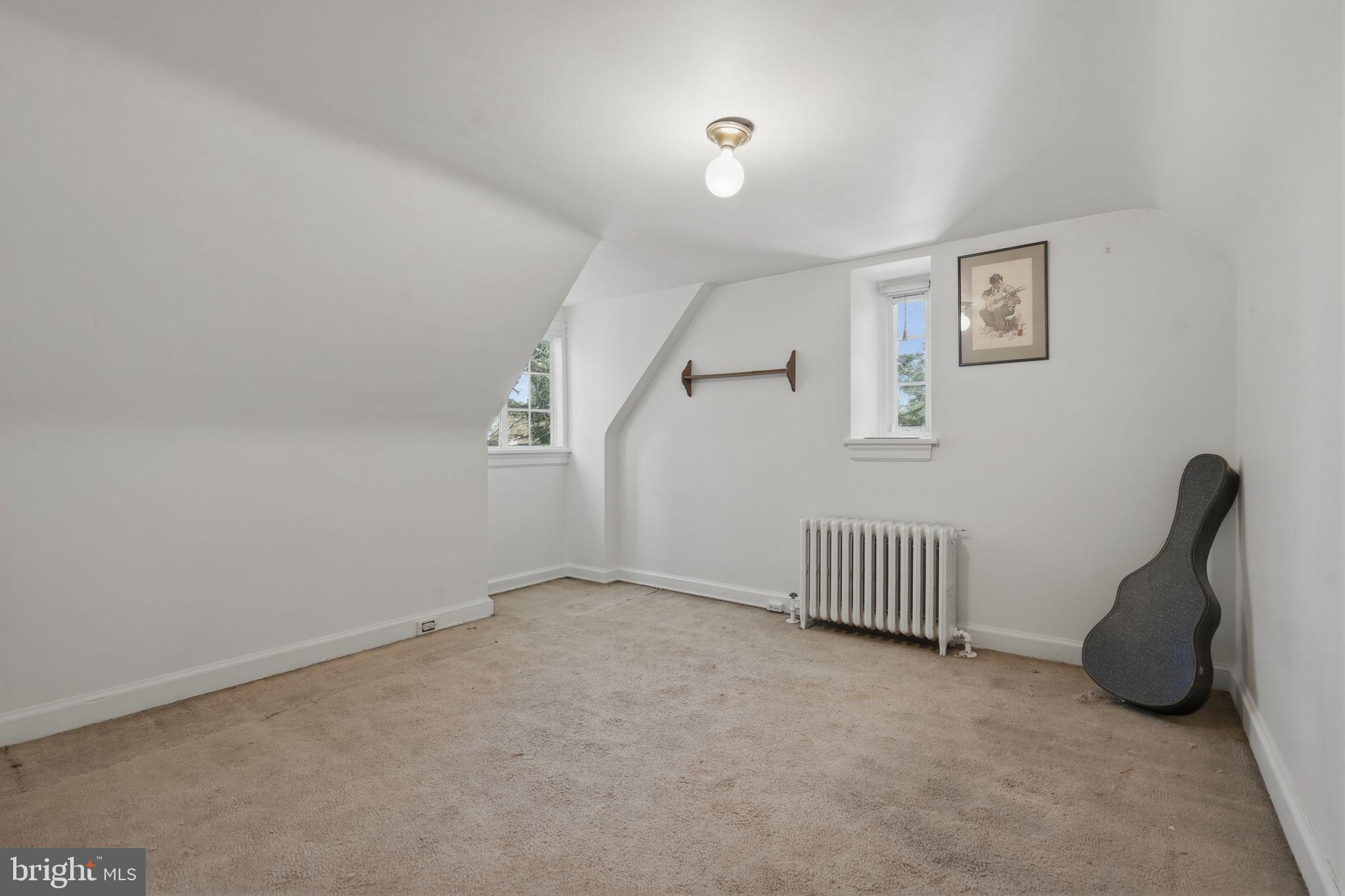 ELKINS PARK - Residential