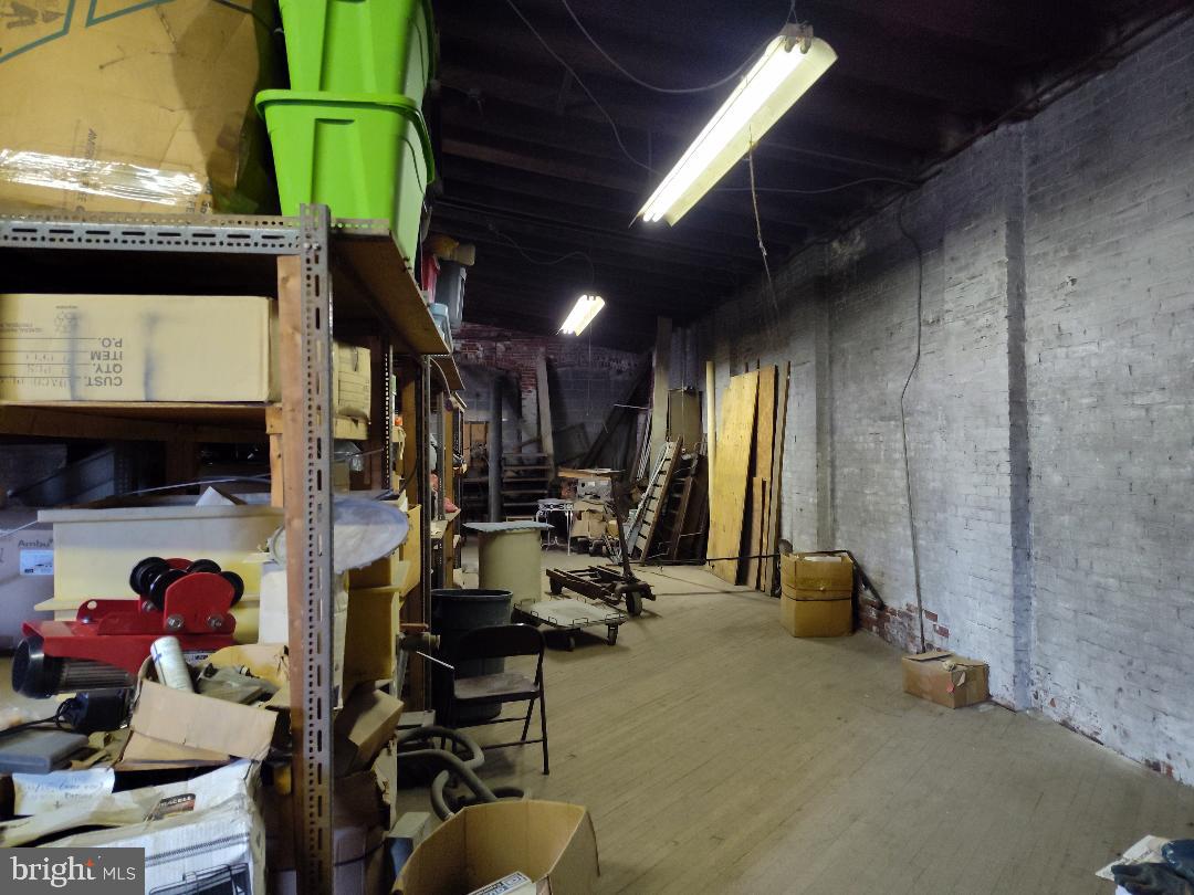 HARROWGATE - Commercial Sale