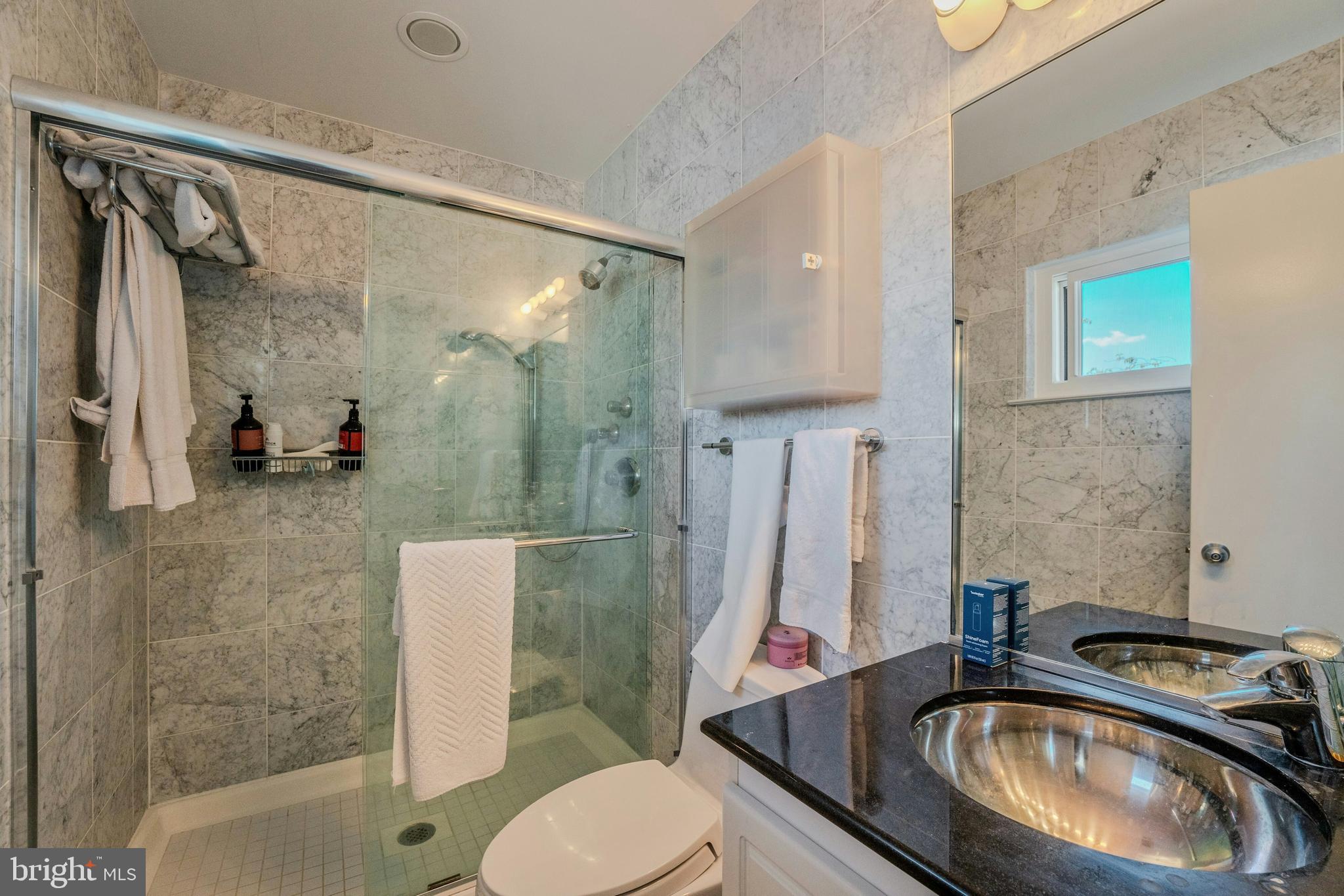 LAKEWINDS II - Residential