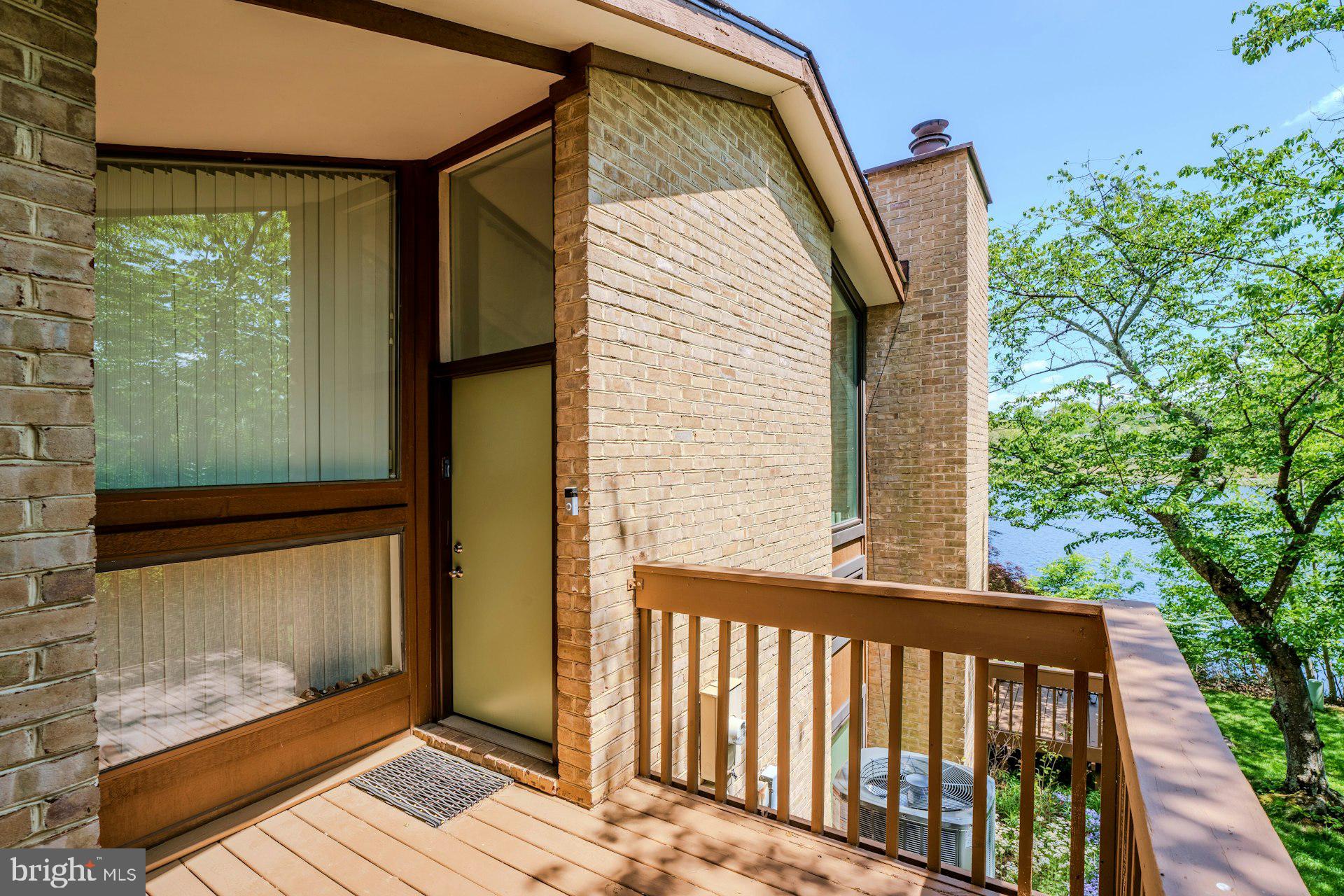 LAKEWINDS II - Residential