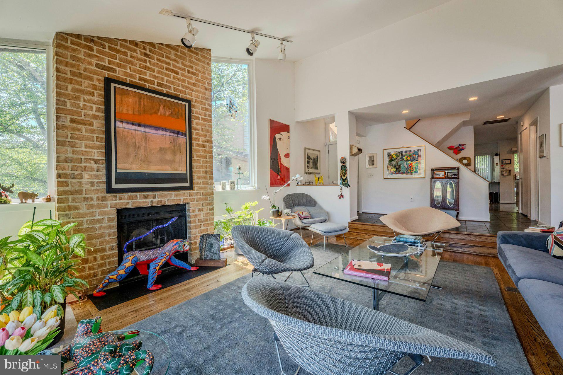 LAKEWINDS II - Residential