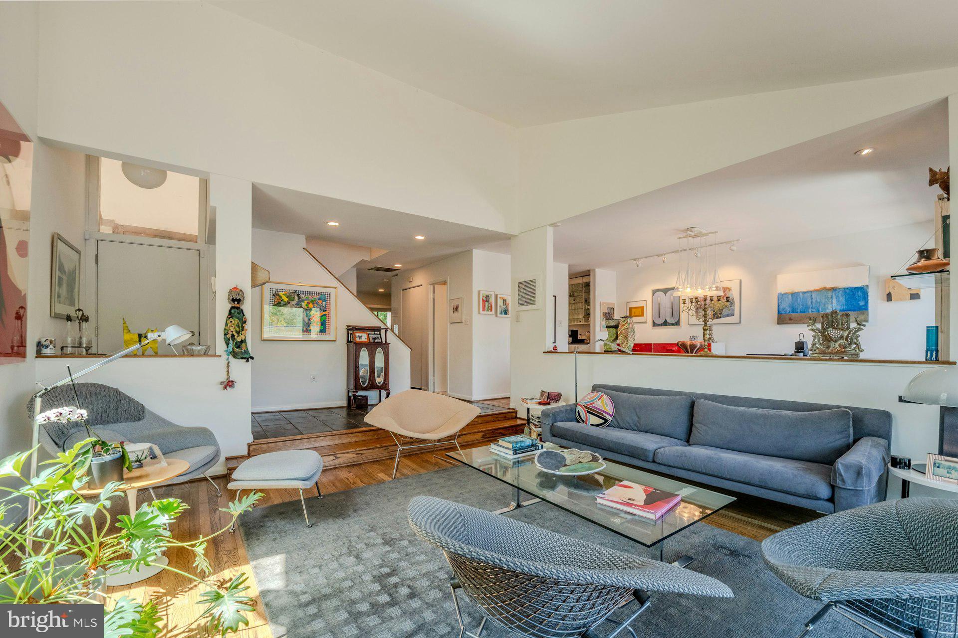 LAKEWINDS II - Residential