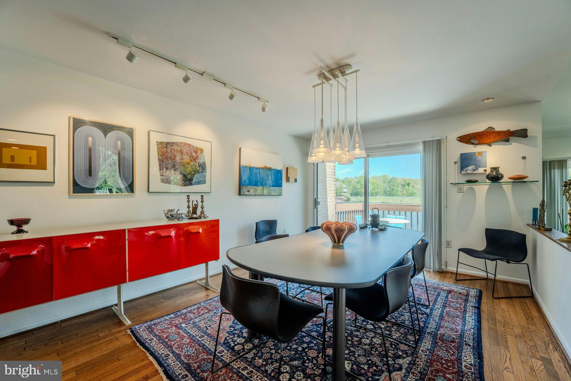 LAKEWINDS II - Residential