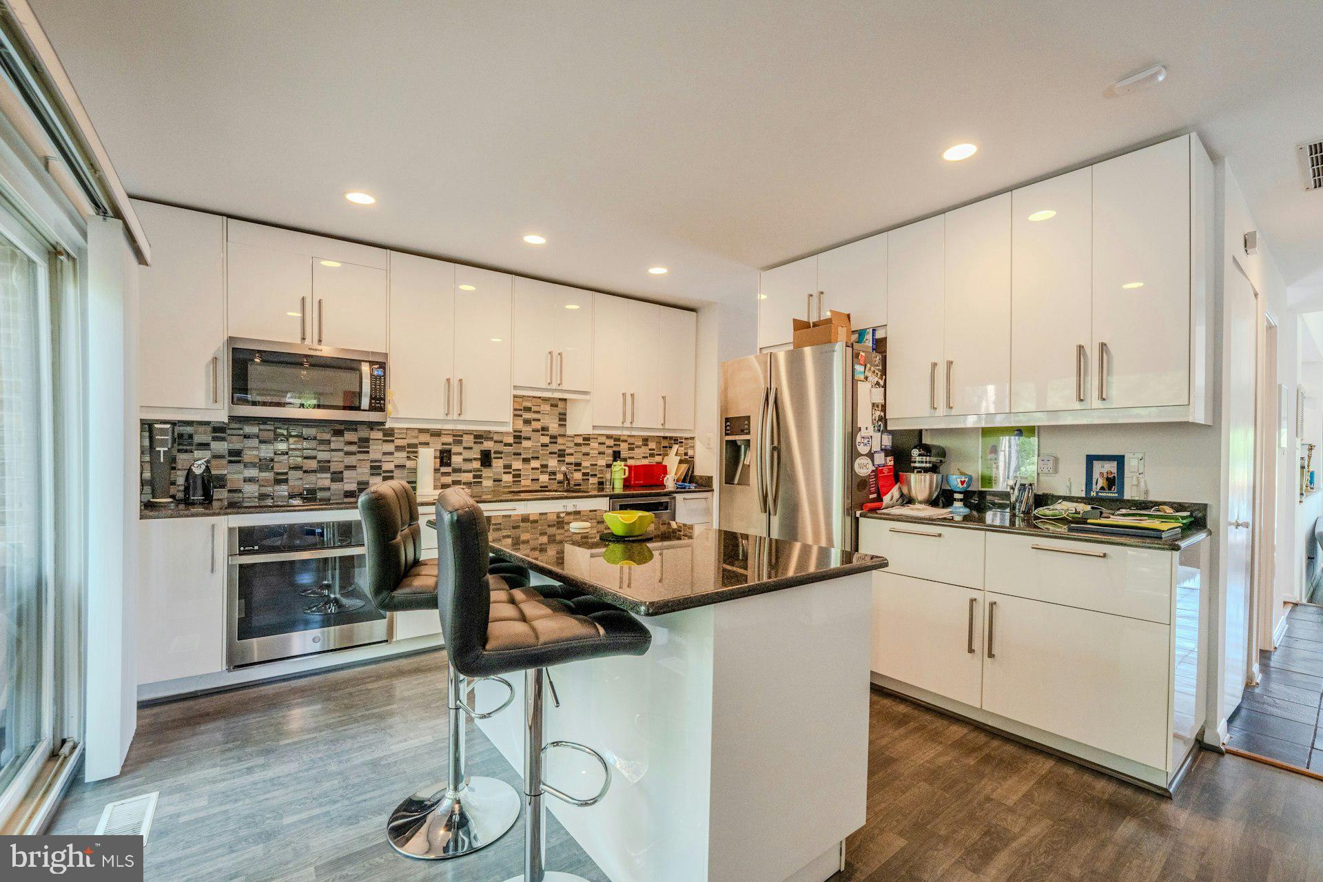 LAKEWINDS II - Residential