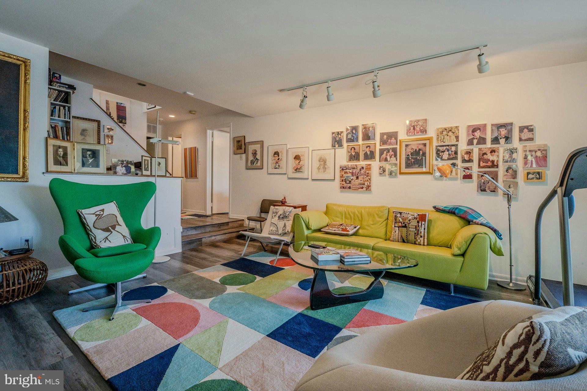 LAKEWINDS II - Residential