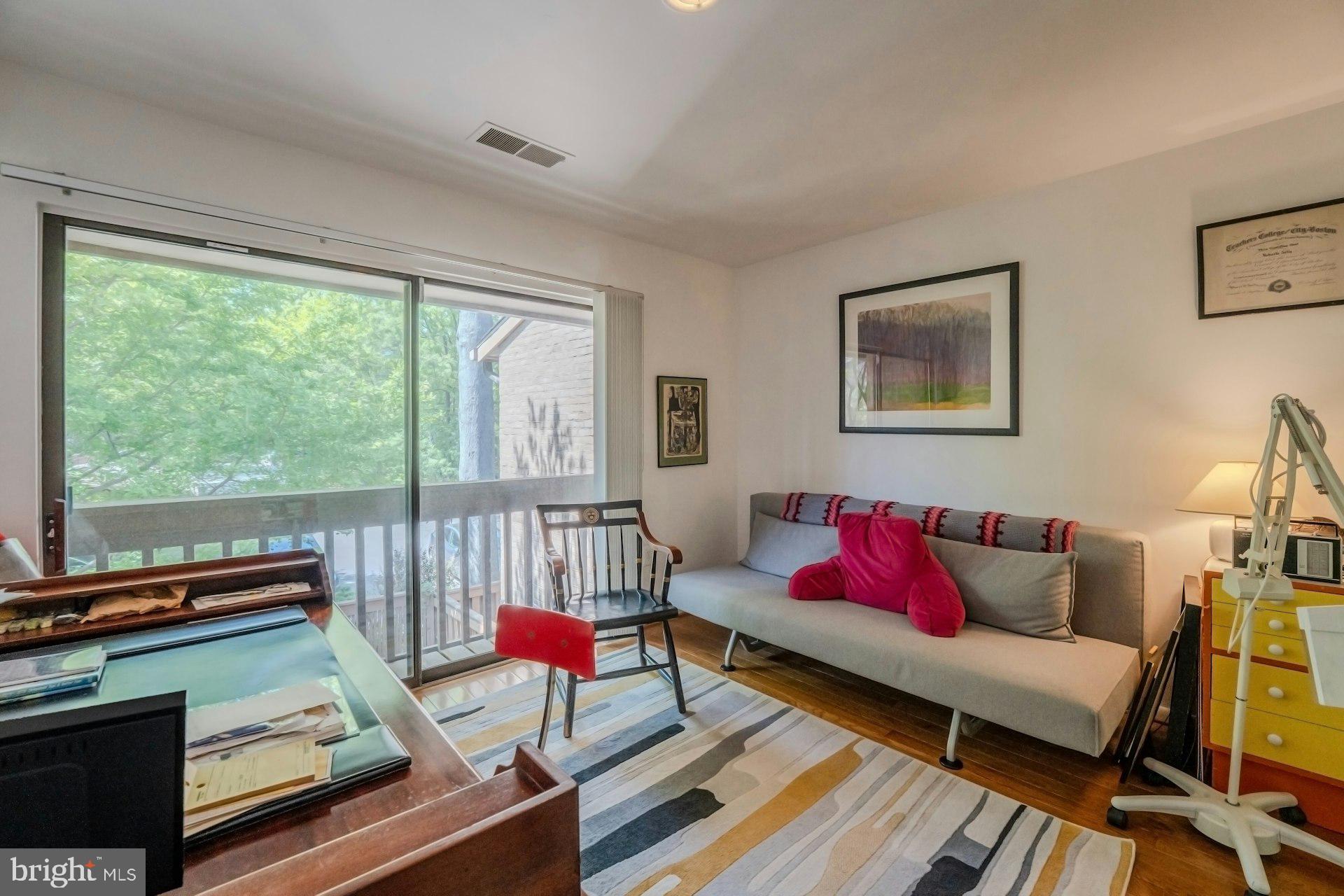 LAKEWINDS II - Residential