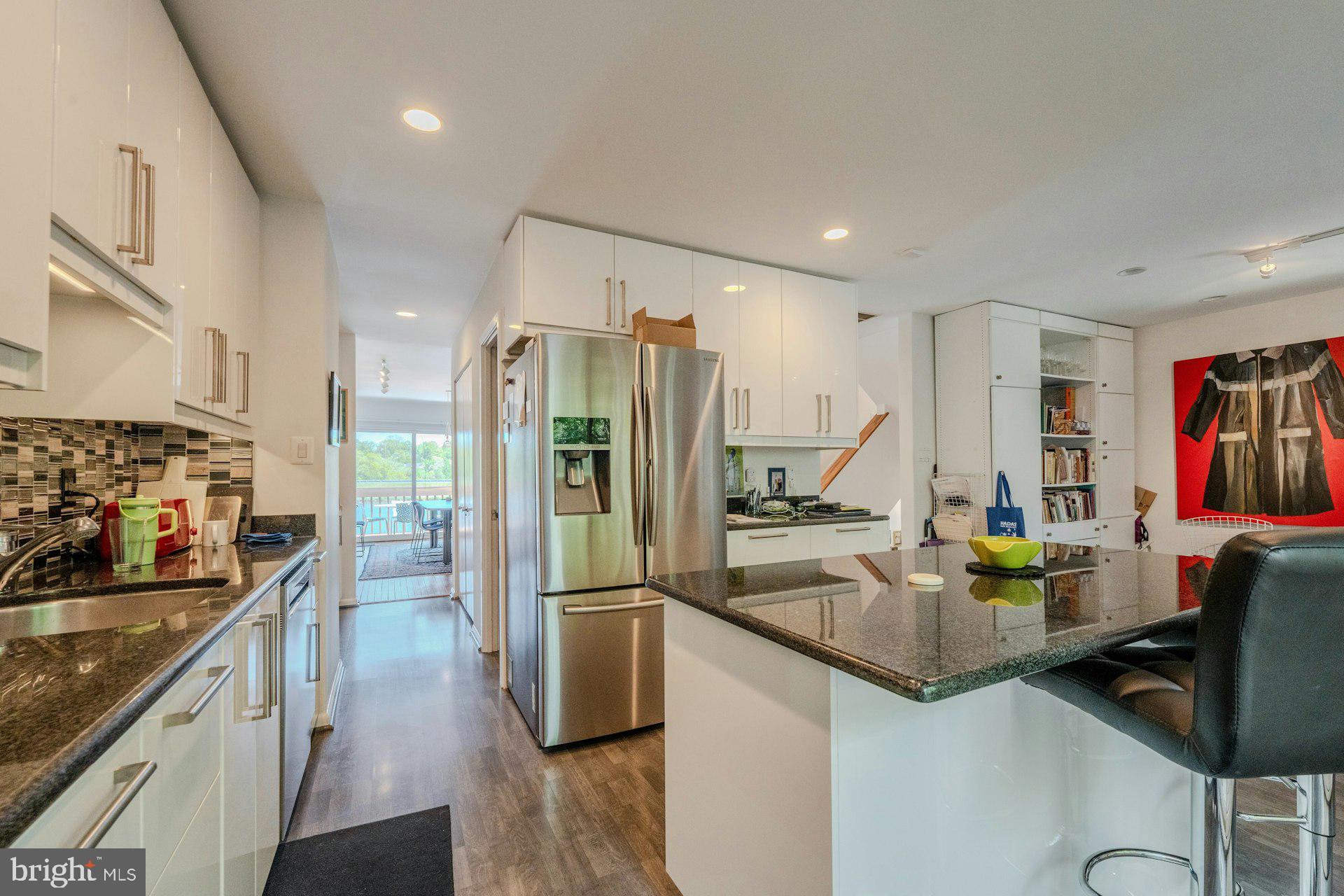 LAKEWINDS II - Residential