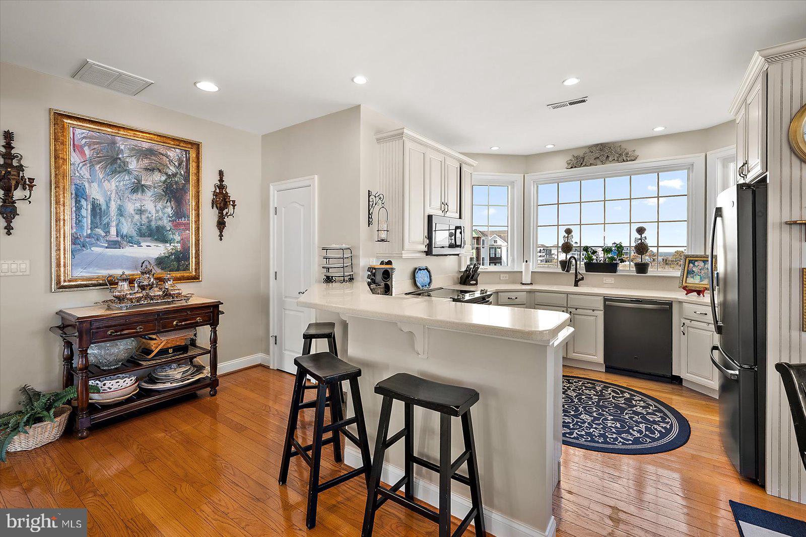 MARTHAS LANDING - Residential