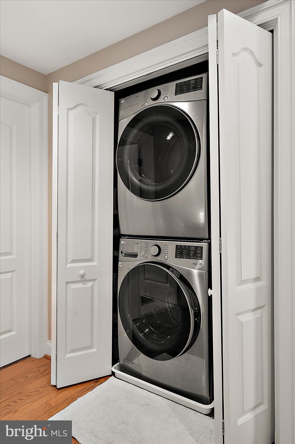 MARTHAS LANDING - Residential