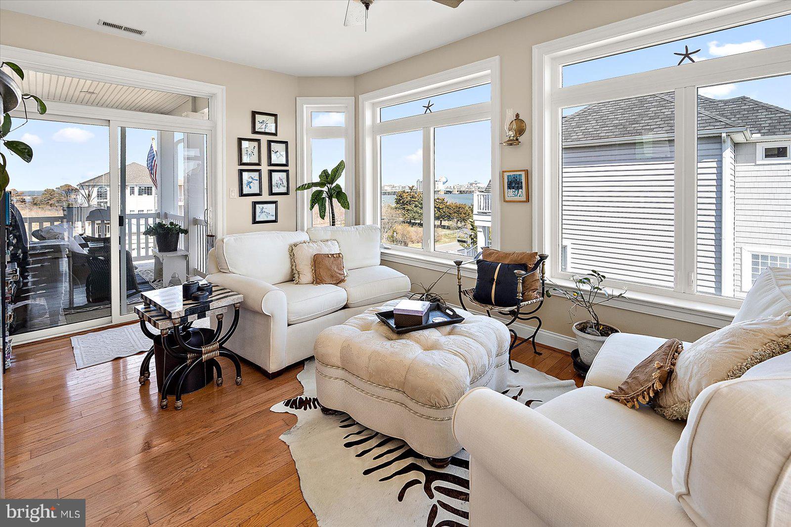 MARTHAS LANDING - Residential