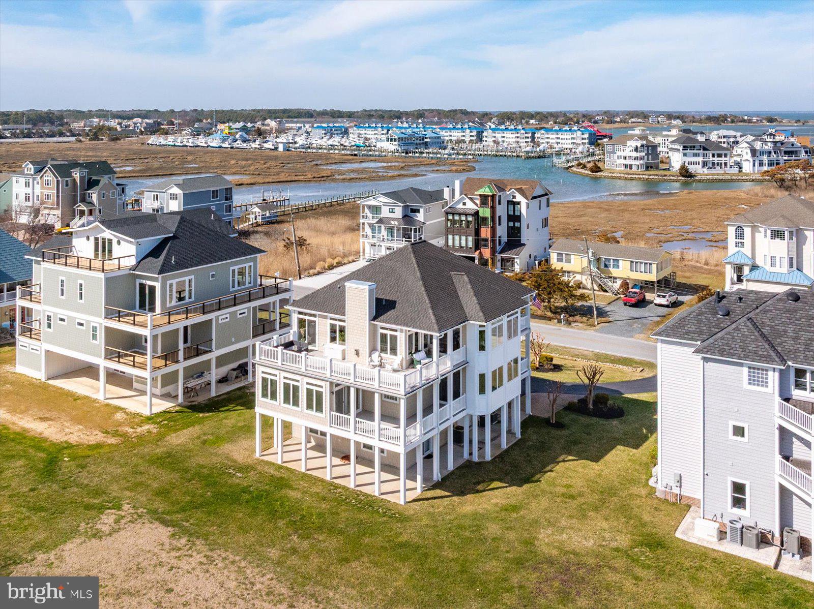 MARTHAS LANDING - Residential