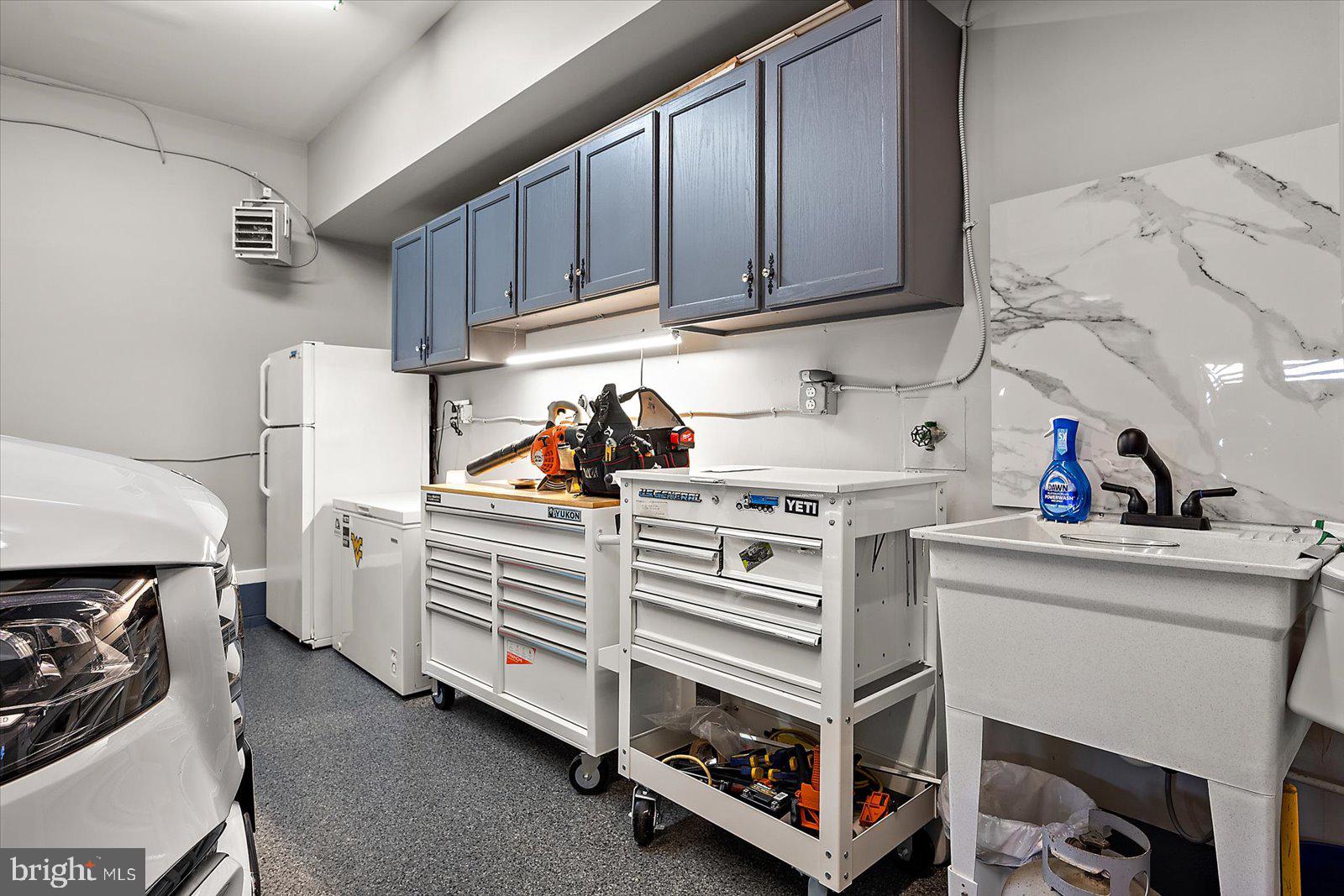 MARTHAS LANDING - Residential