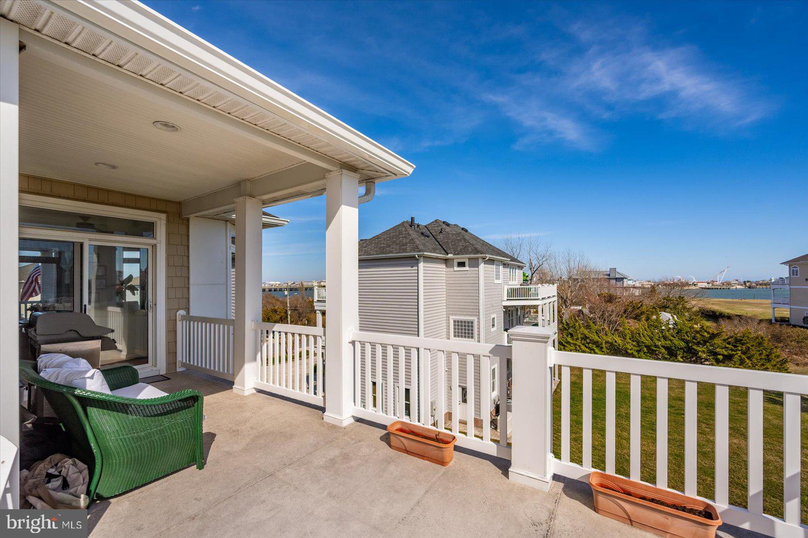 MARTHAS LANDING - Residential