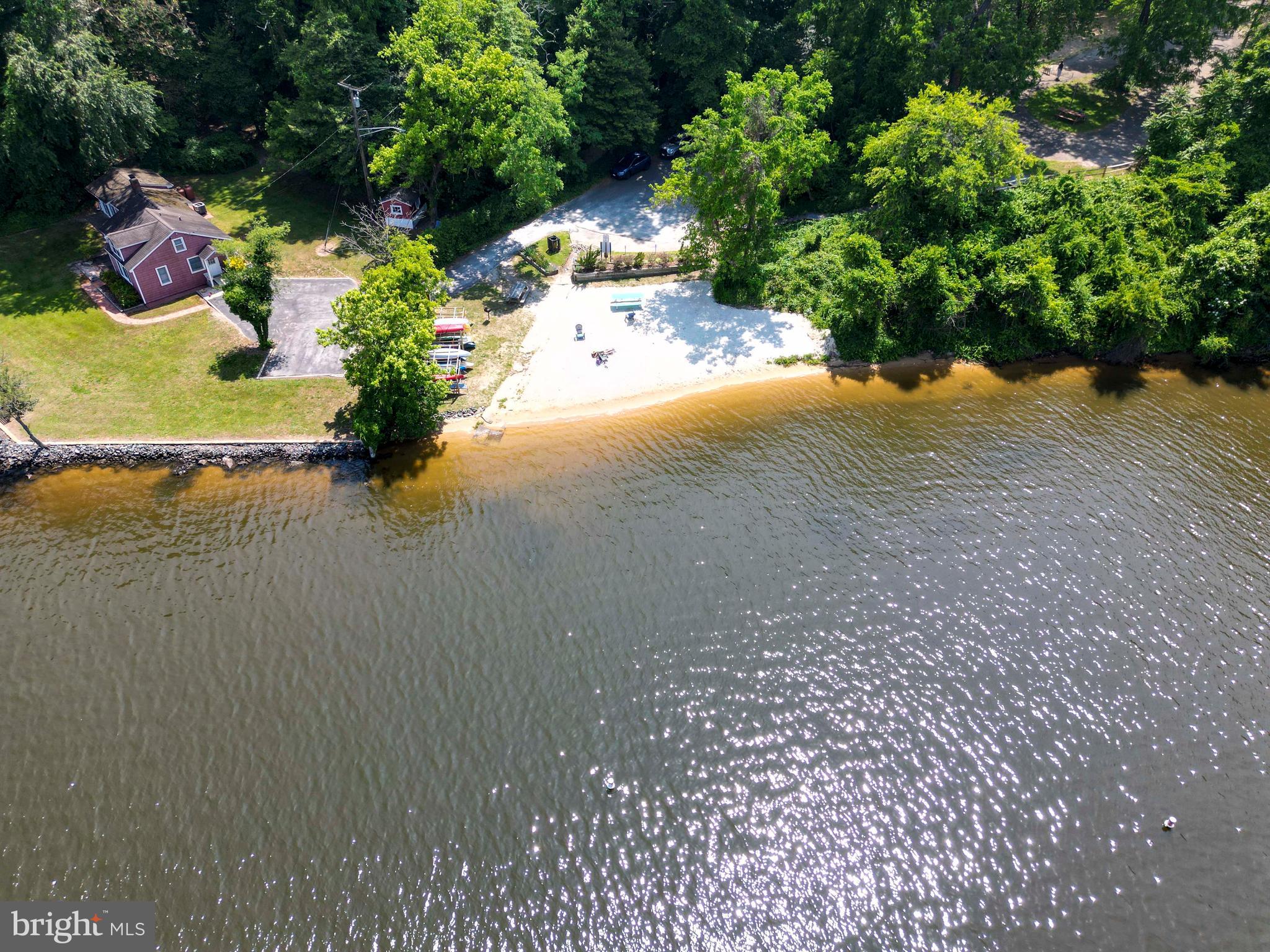 SUNRISE BEACH - Residential