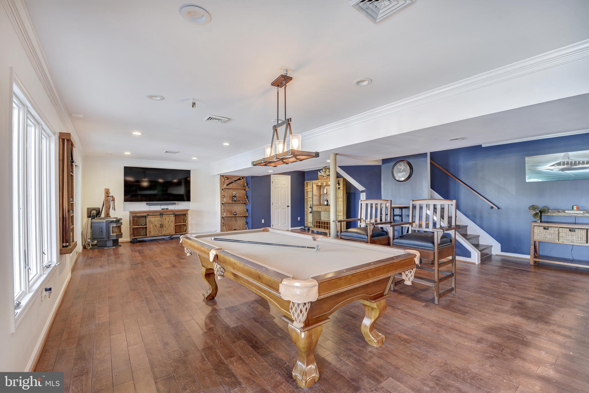 SUNRISE BEACH - Residential