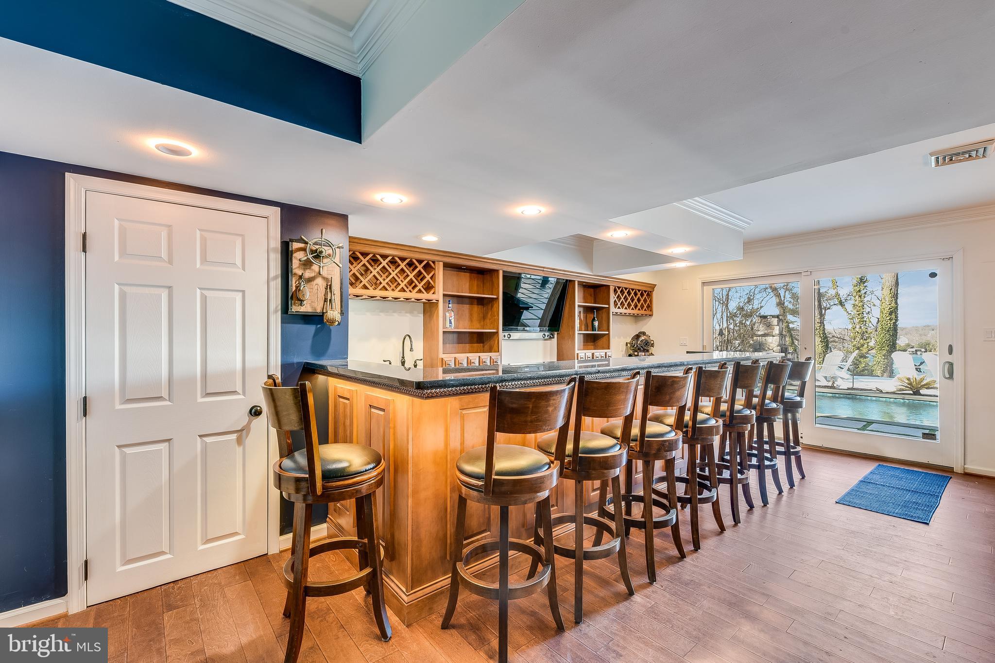 SUNRISE BEACH - Residential