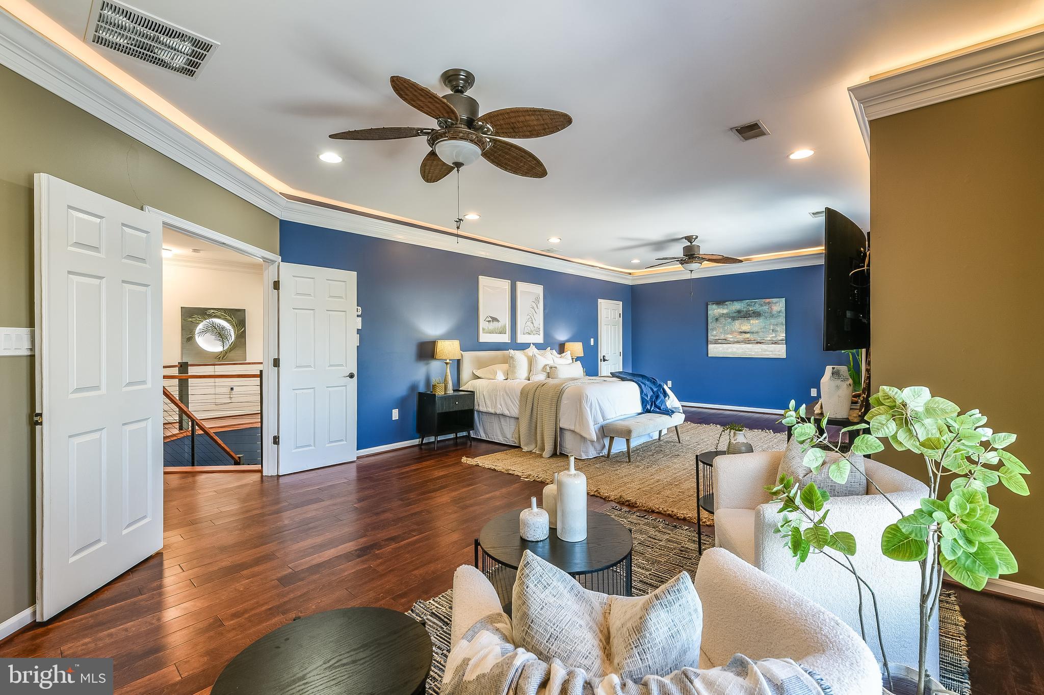 SUNRISE BEACH - Residential