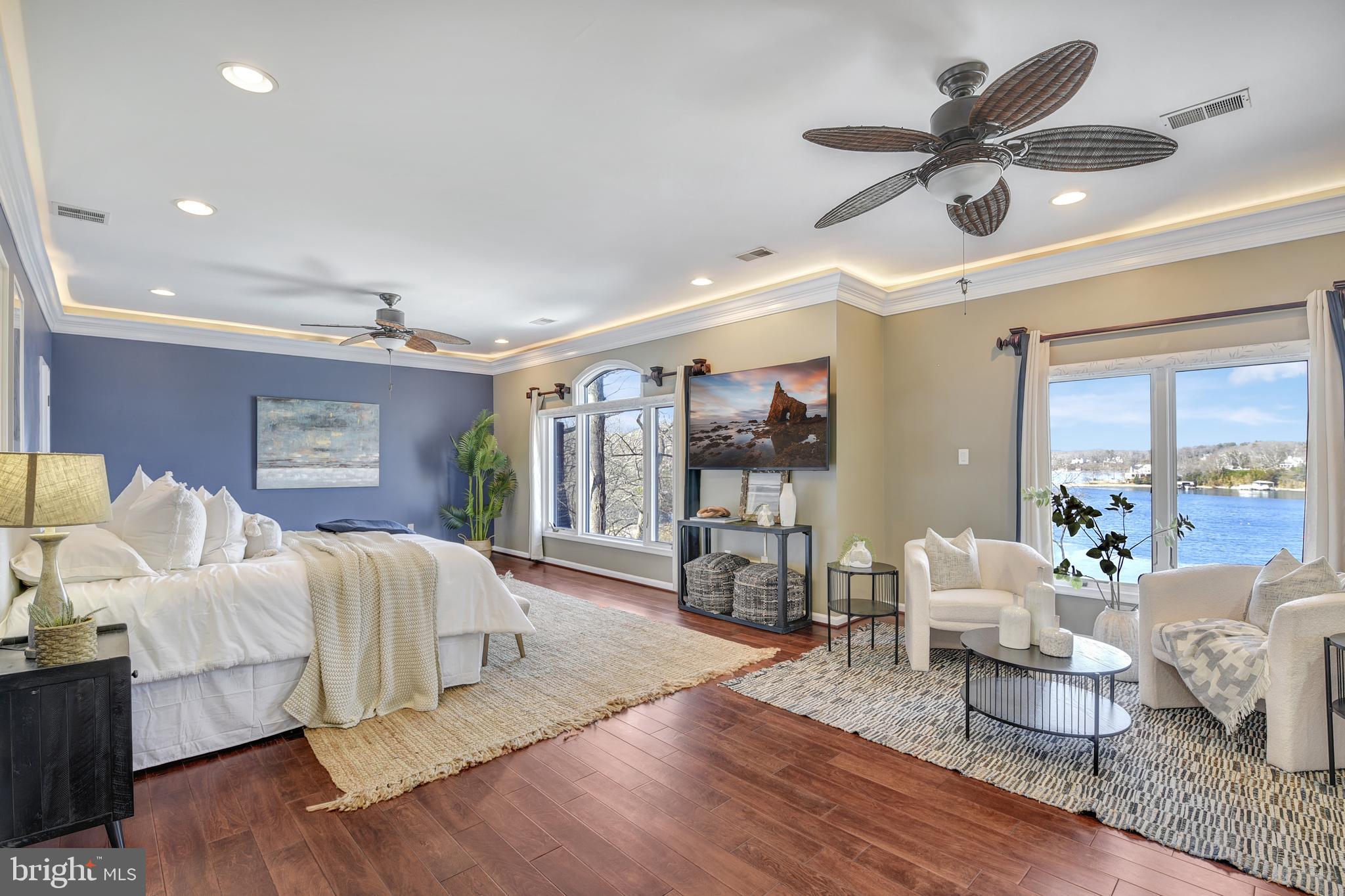 SUNRISE BEACH - Residential