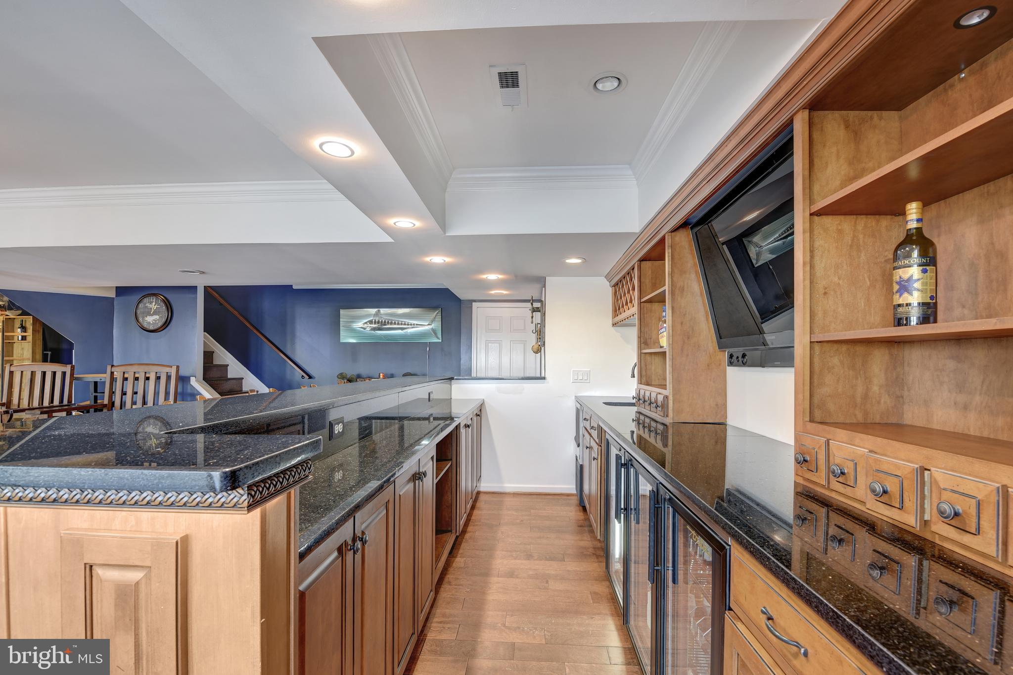 SUNRISE BEACH - Residential