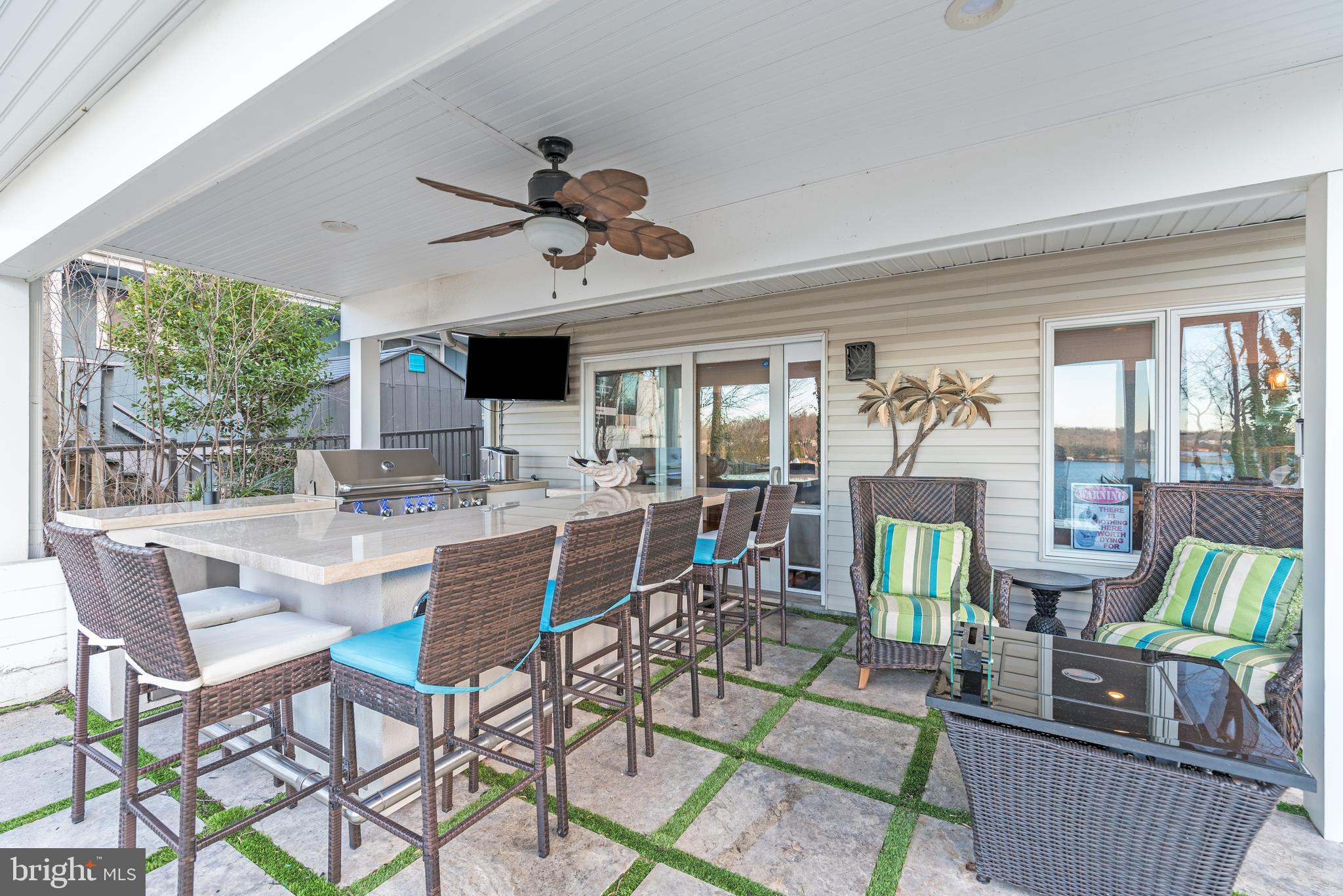 SUNRISE BEACH - Residential