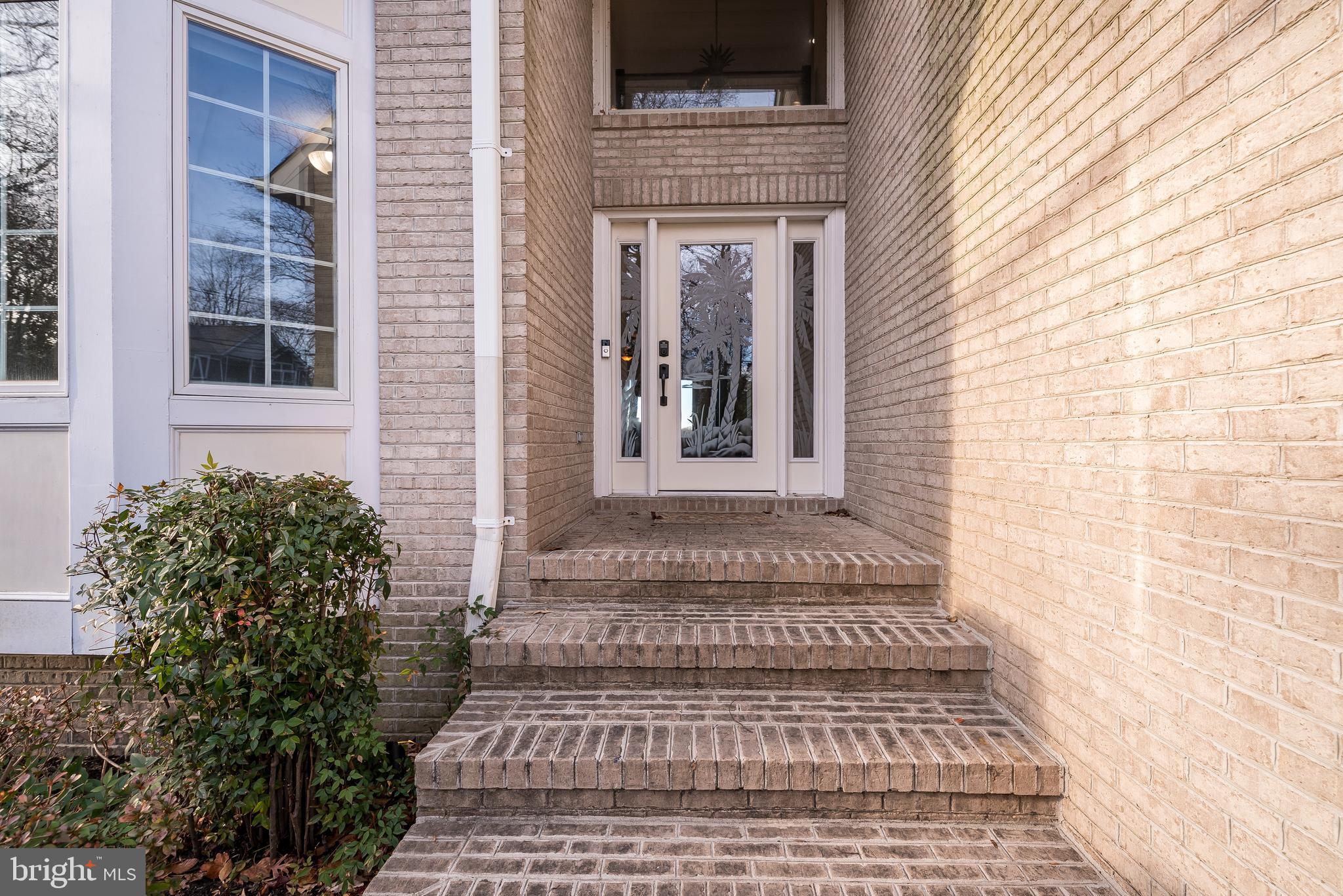 SUNRISE BEACH - Residential