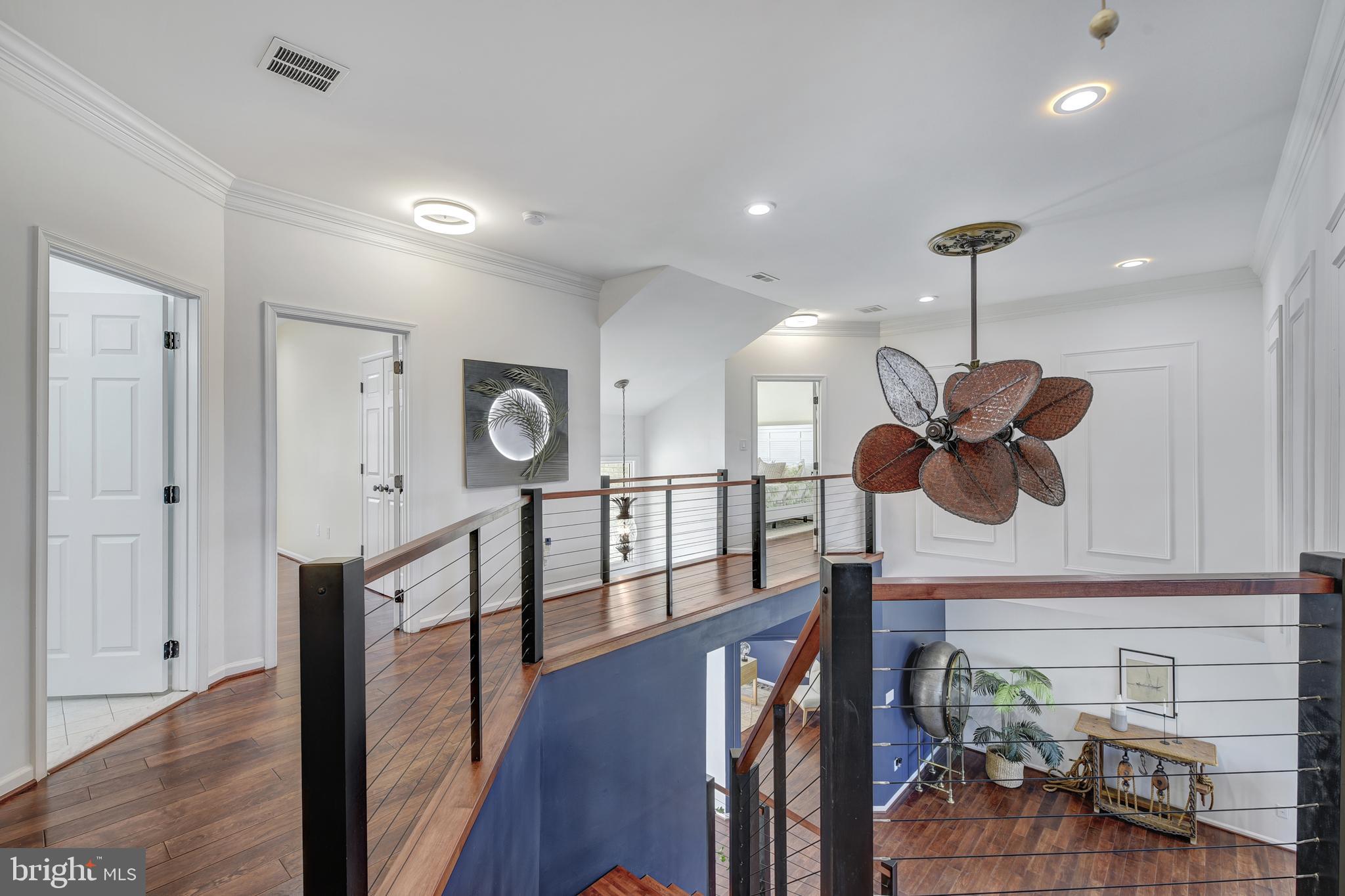 SUNRISE BEACH - Residential