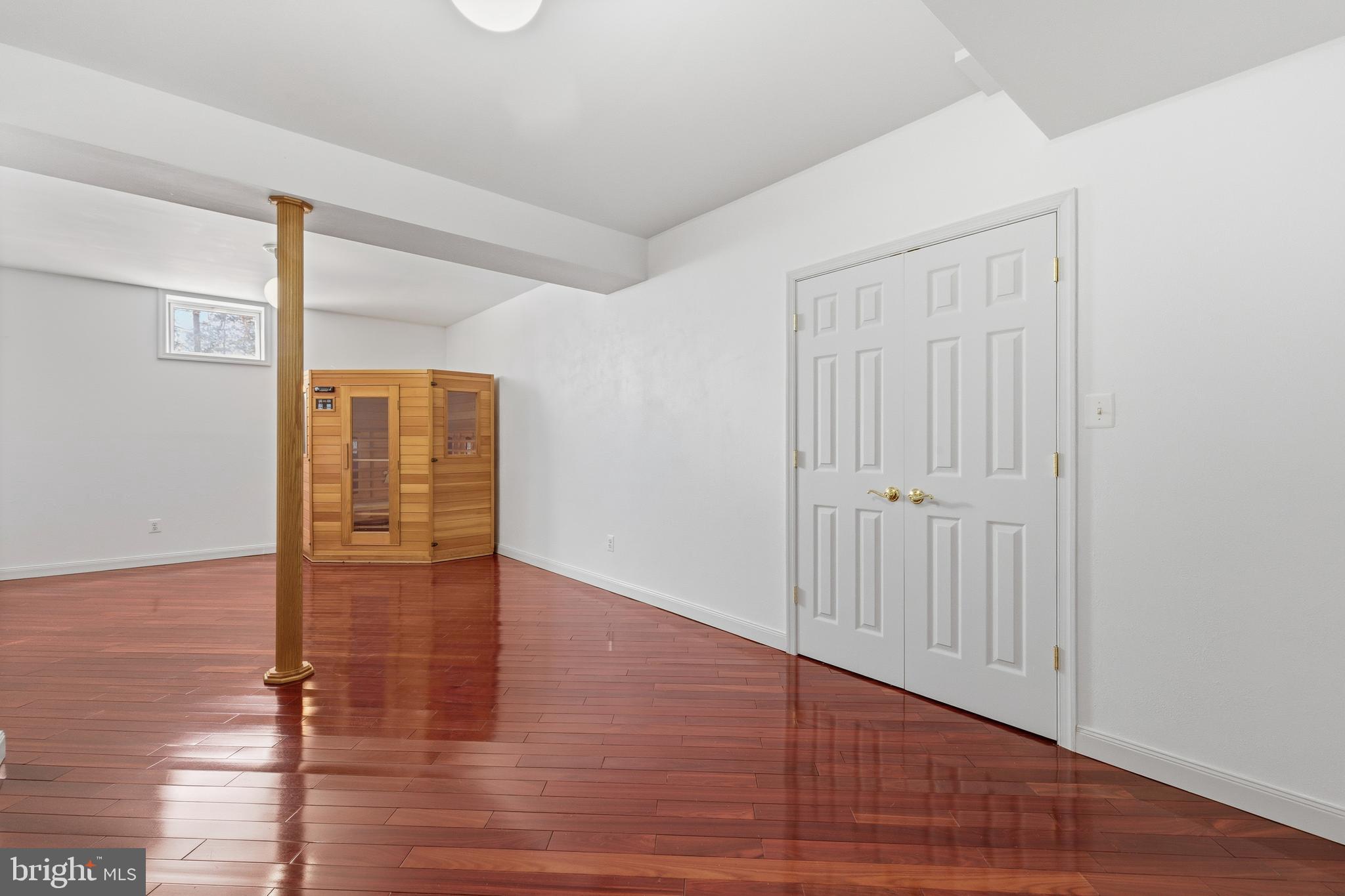 LANSDOWNE ON THE POTOMAC - Residential